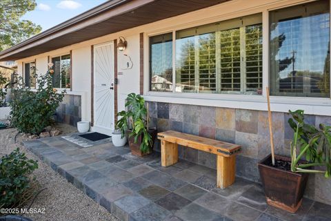 A home in Corona de Tucson