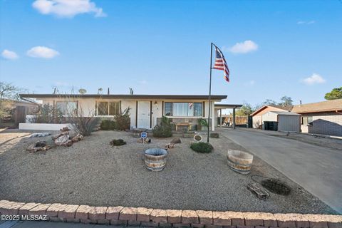 A home in Corona de Tucson