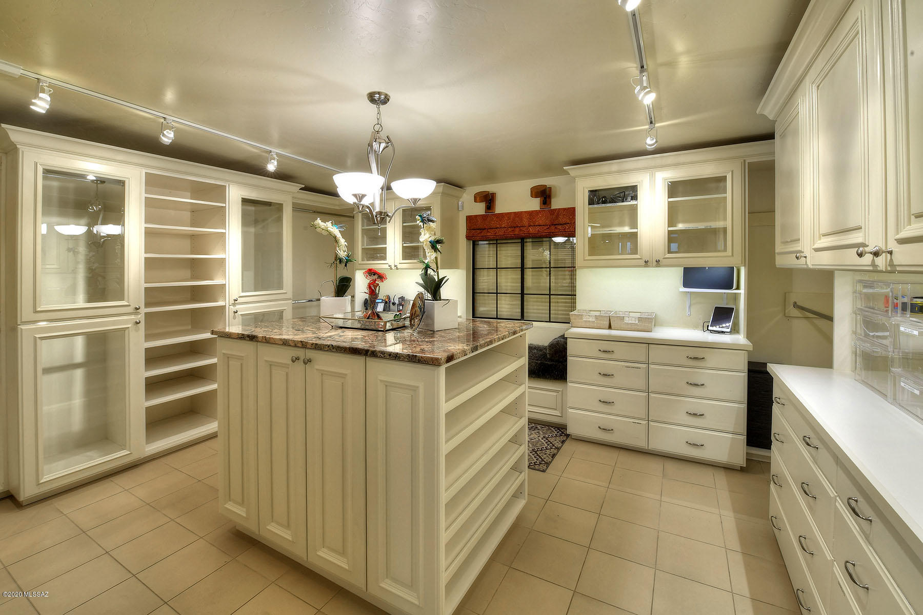 Country Club Estates NO. 1 - Residential