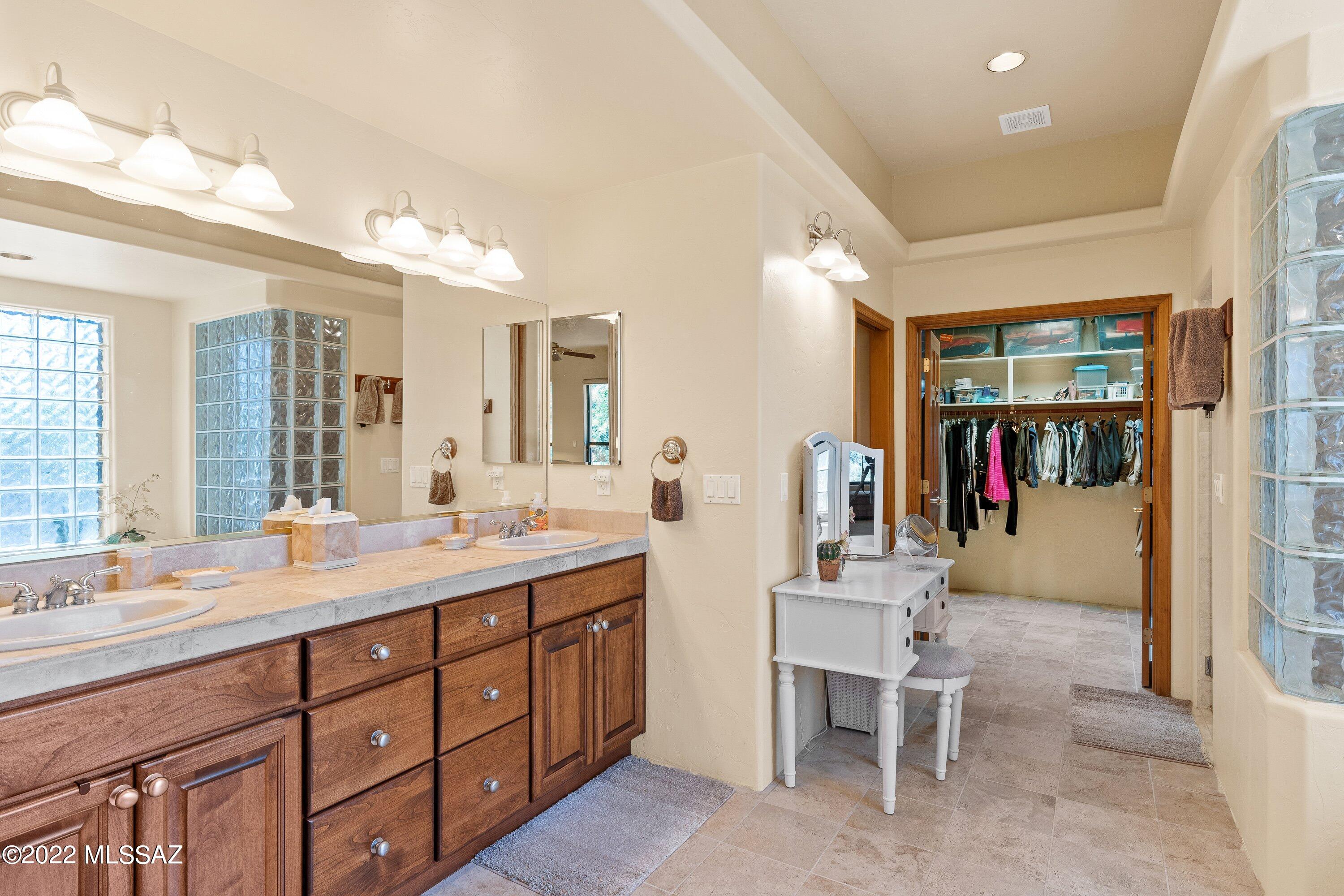 Whaleback Ridge Estates at Ventana Canyon (1-30) - Residential