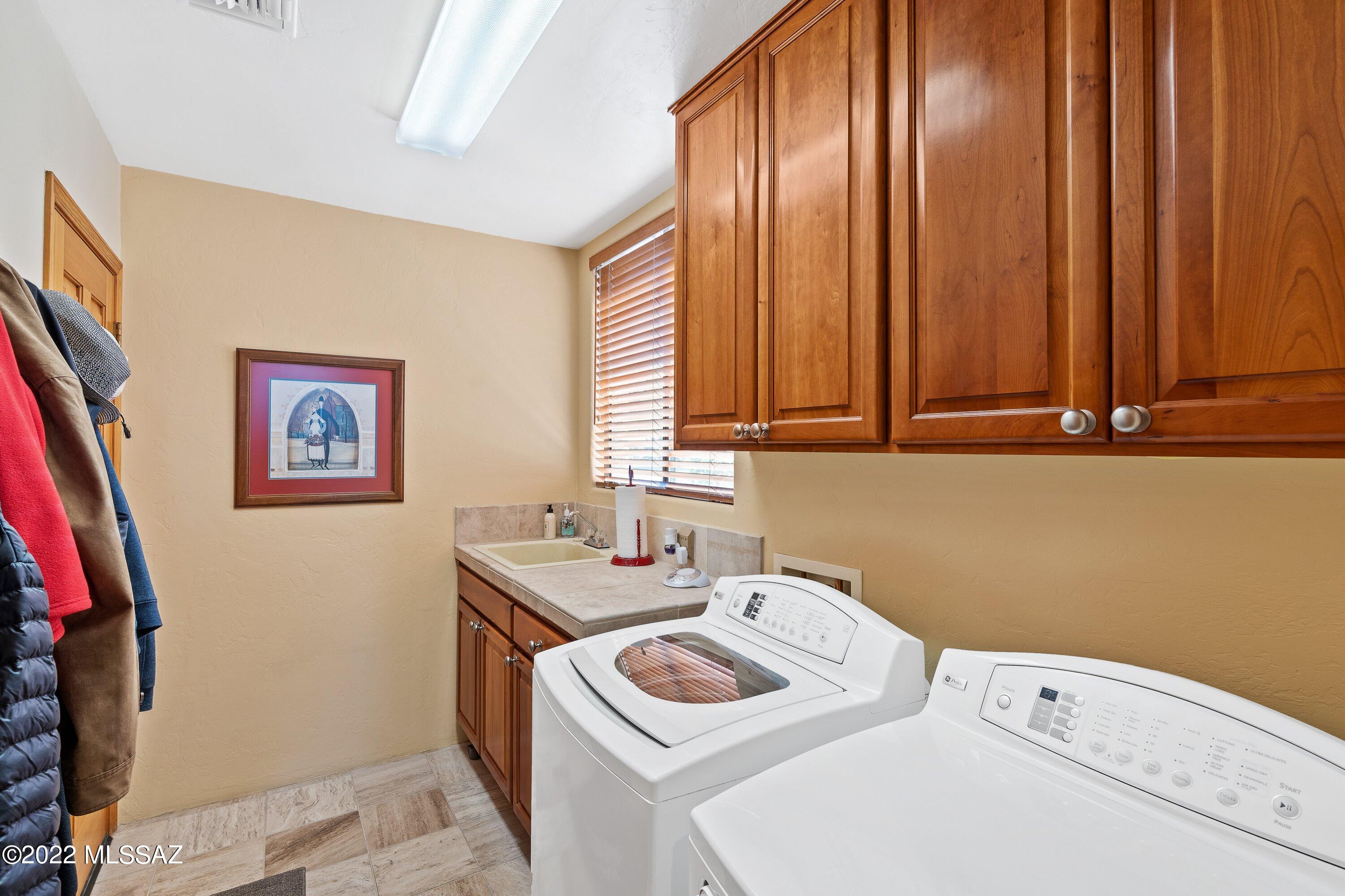 Whaleback Ridge Estates at Ventana Canyon (1-30) - Residential