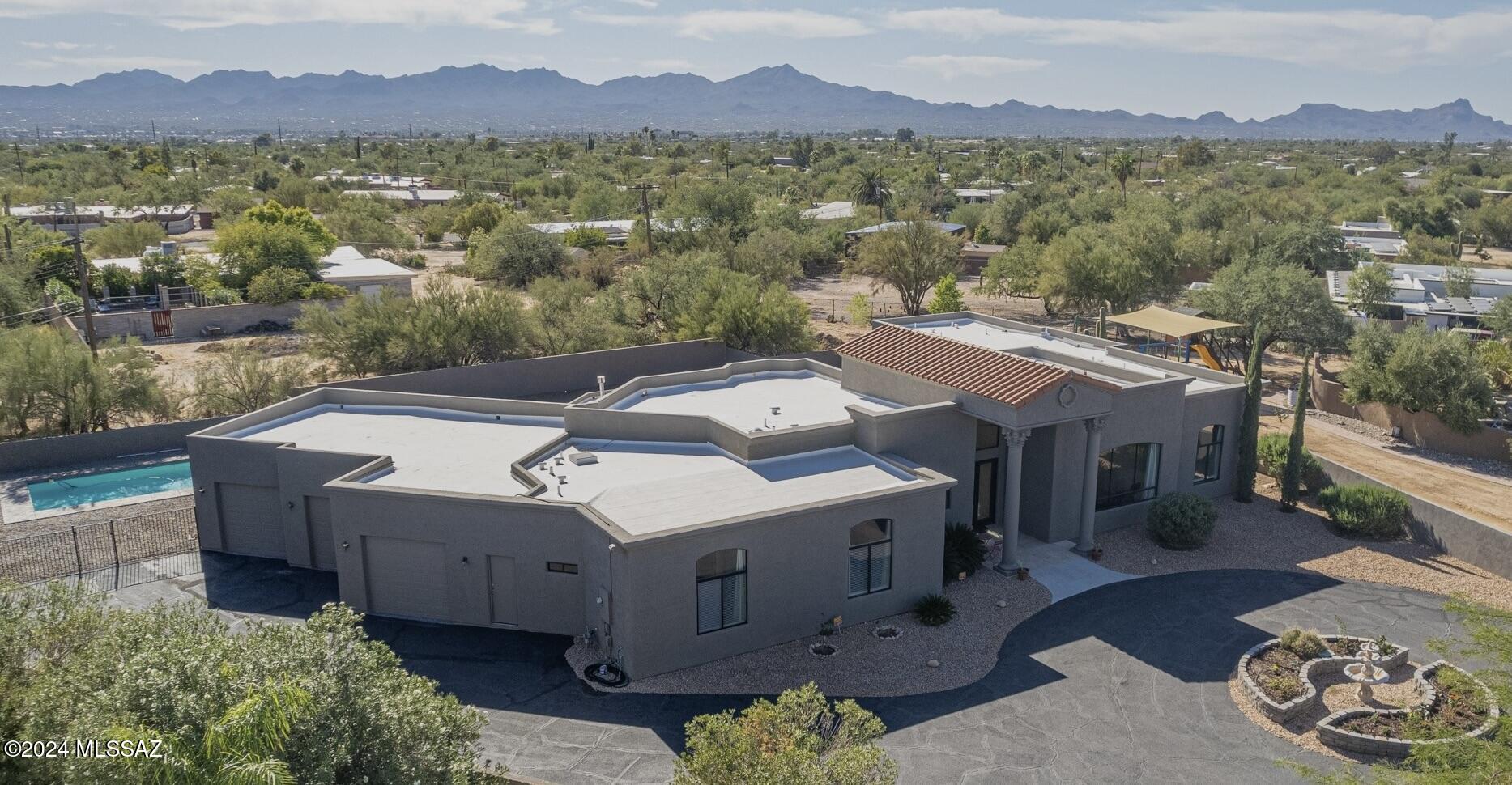6859 N Placita Chula Vista