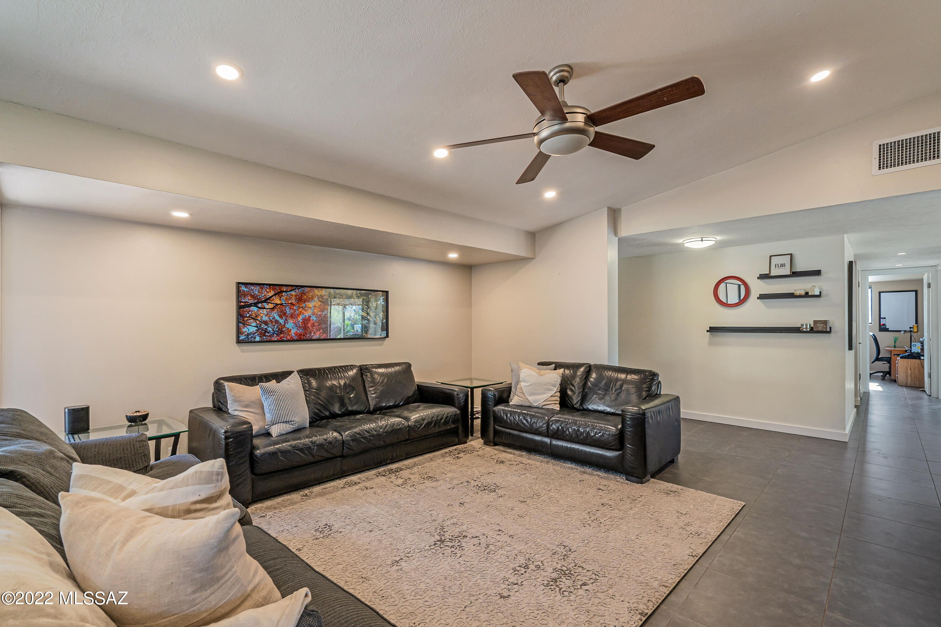 Casas Adobes Estates NO. 3 - Residential