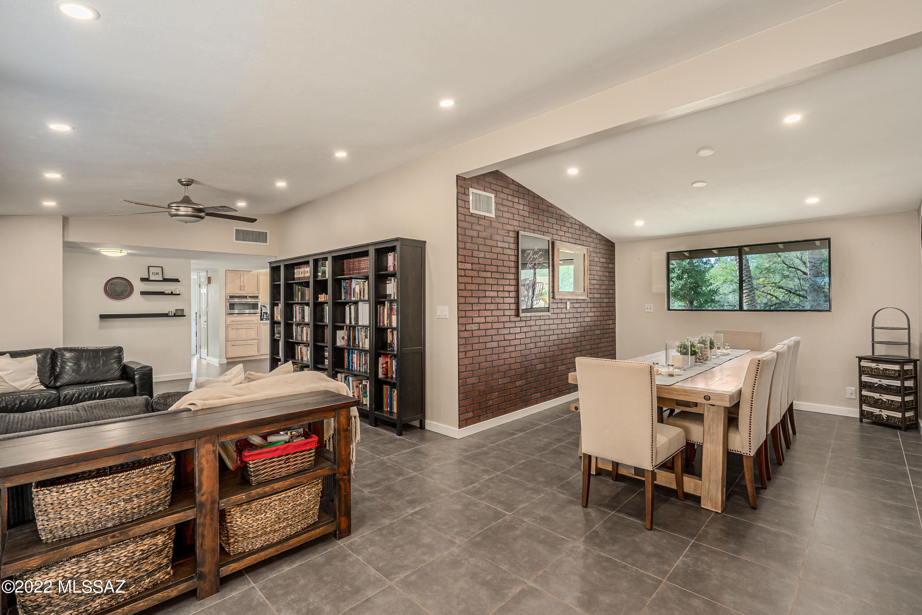 Casas Adobes Estates NO. 3 - Residential