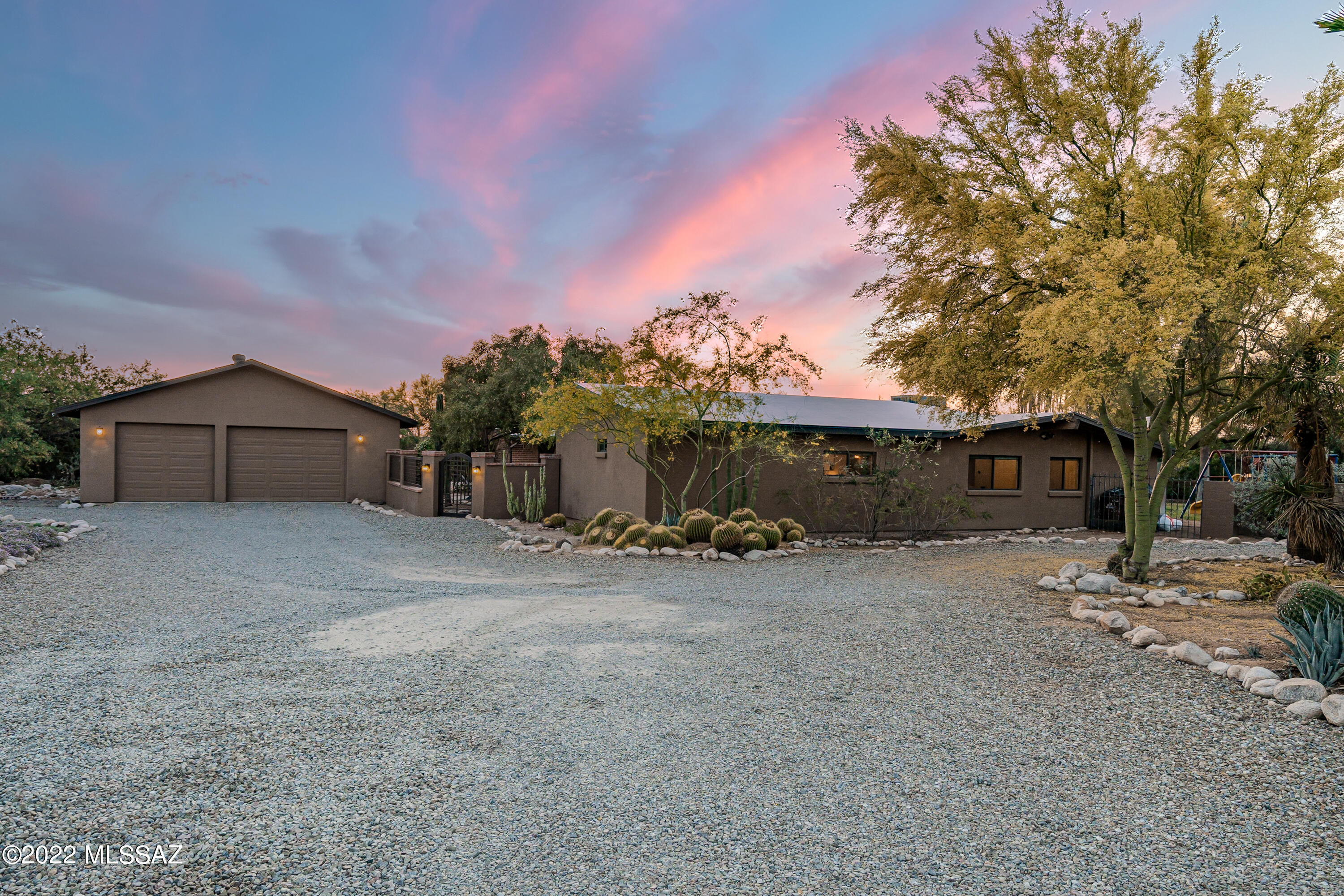Casas Adobes Estates NO. 3 - Residential