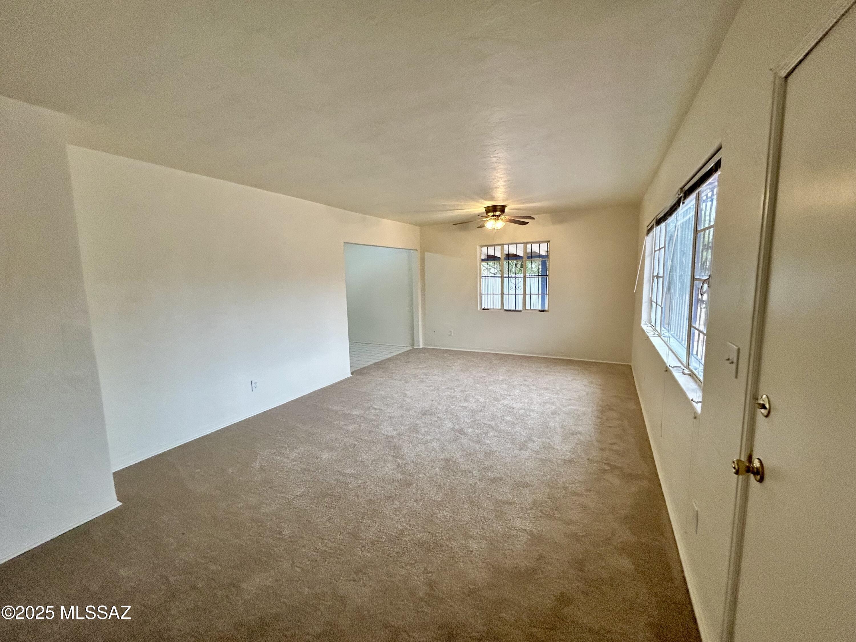 2921 E Florence Drive