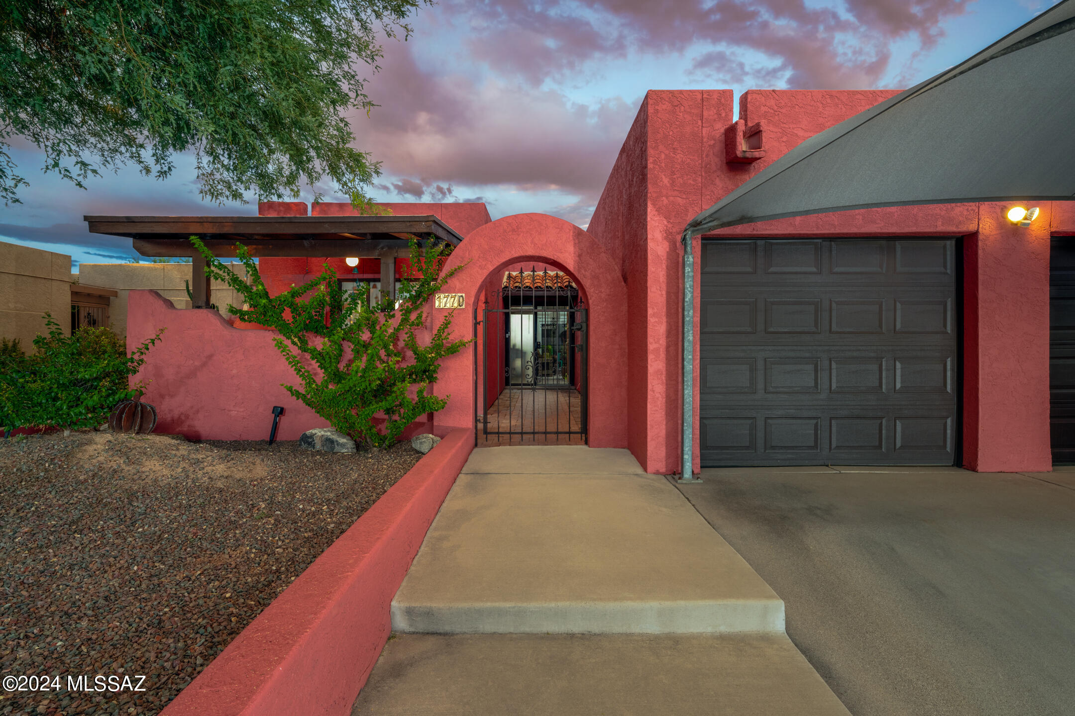 View Tucson, AZ 85712 townhome