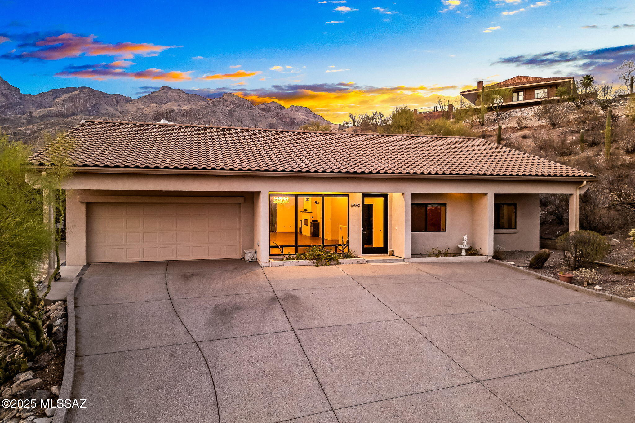 6440 N Mesa View Drive