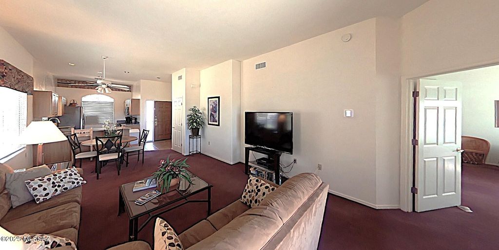 listing image 0