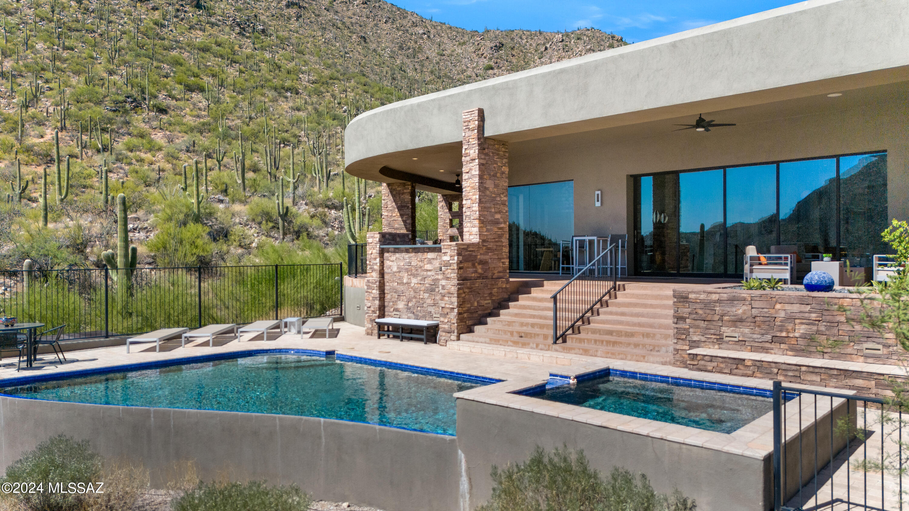 Canyon Pass III At Dove Mountain (111-181) - Residential