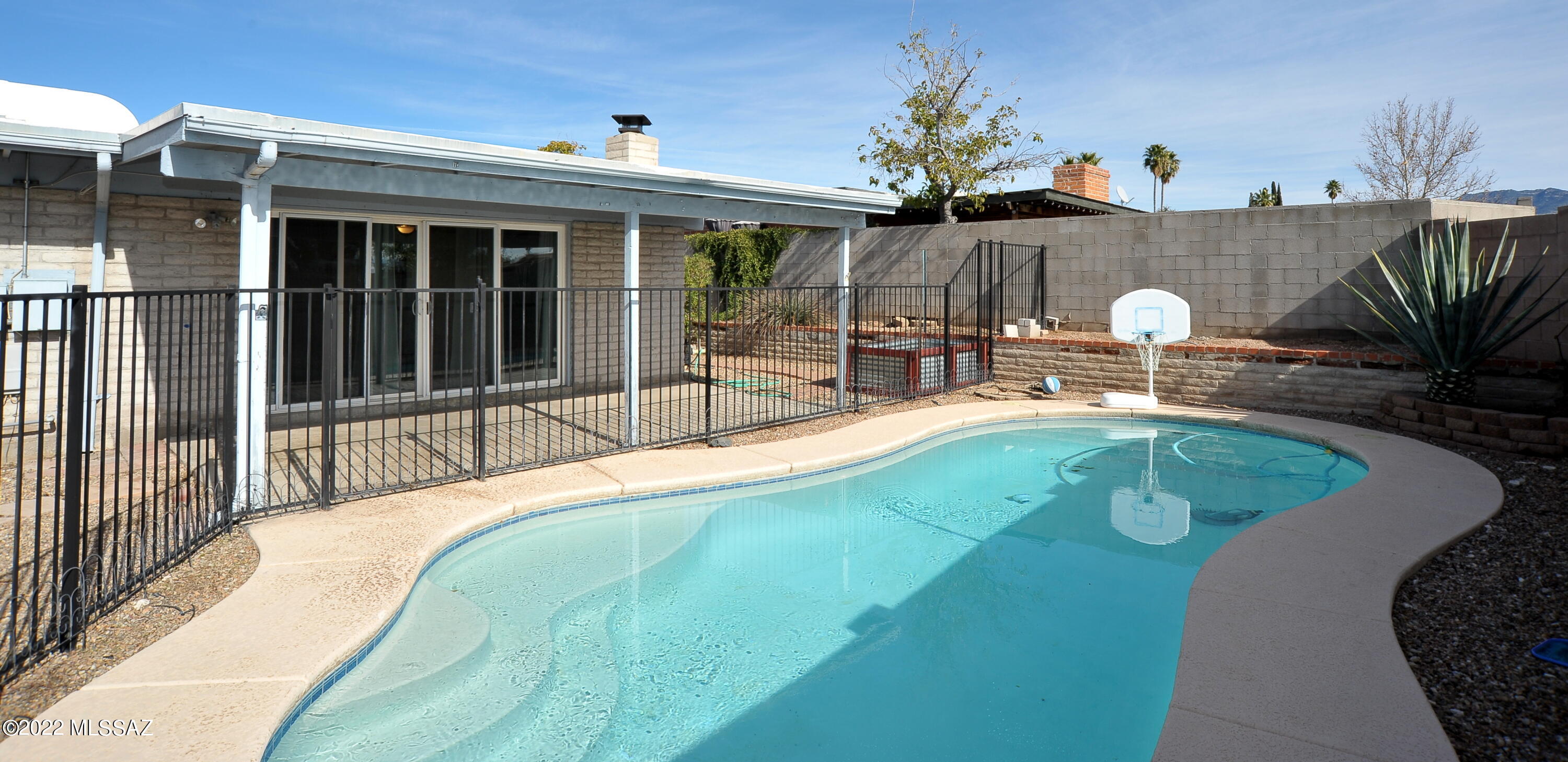 Braewood Terrace (1-107) - Residential