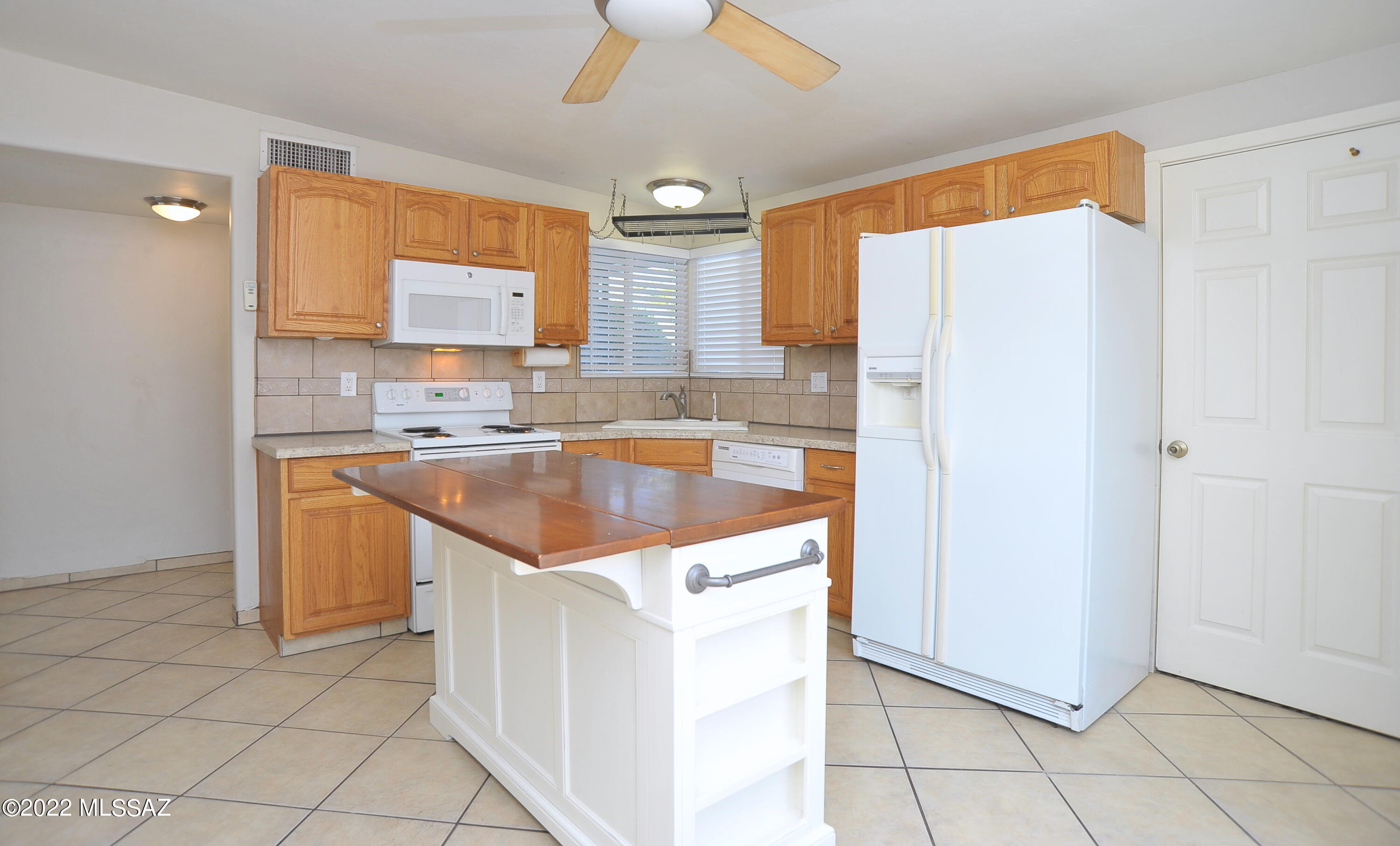 Braewood Terrace (1-107) - Residential