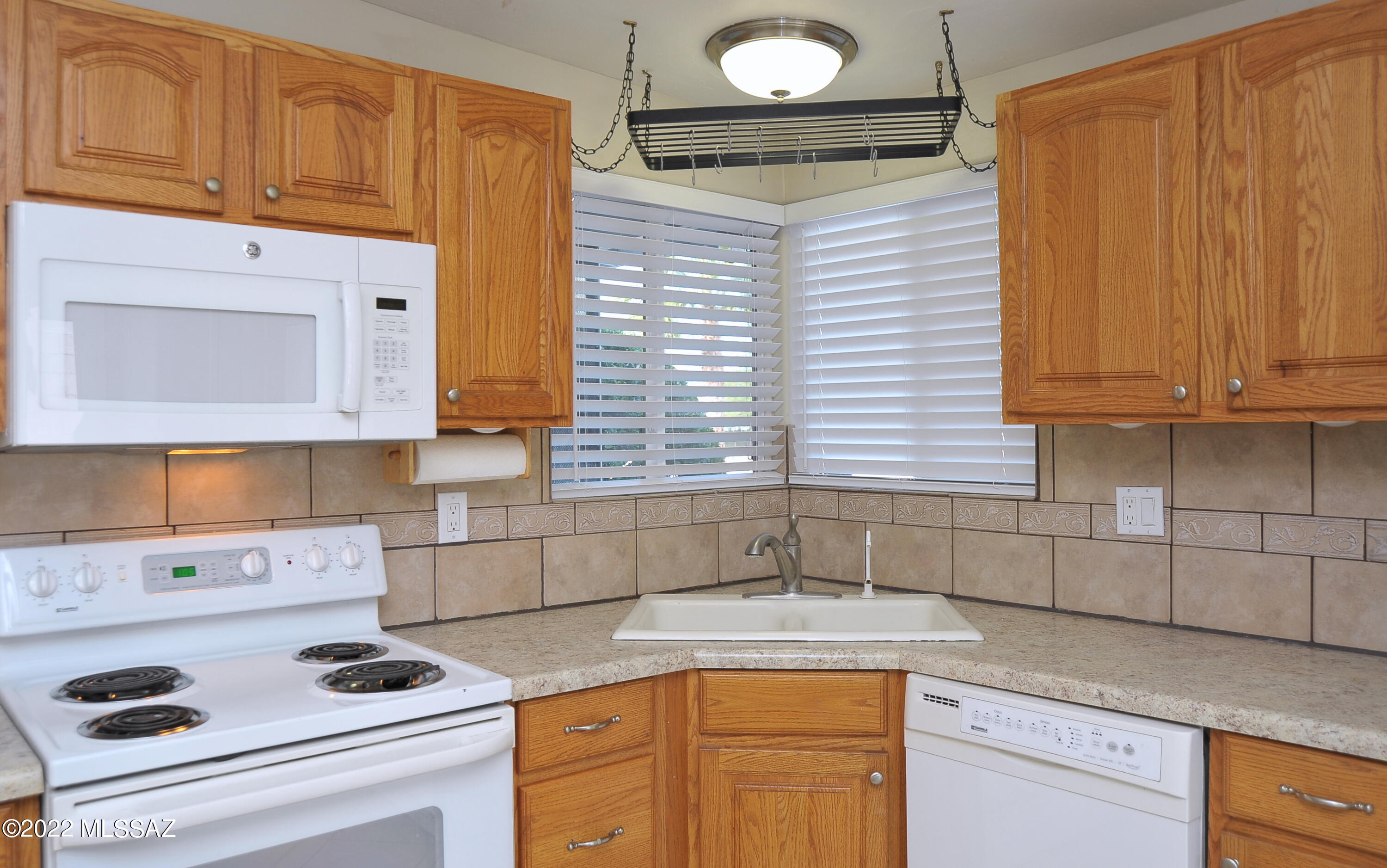 Braewood Terrace (1-107) - Residential