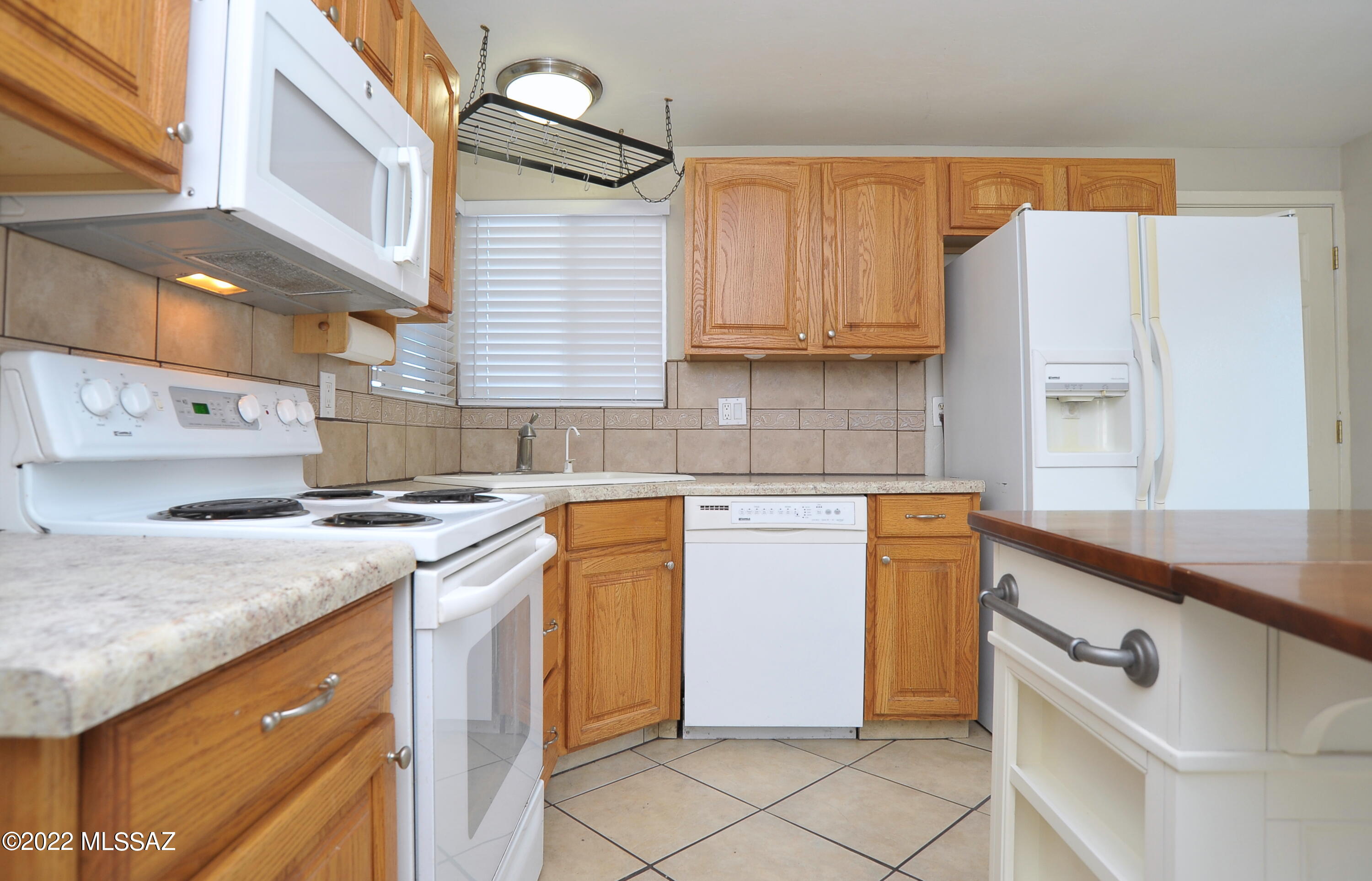 Braewood Terrace (1-107) - Residential
