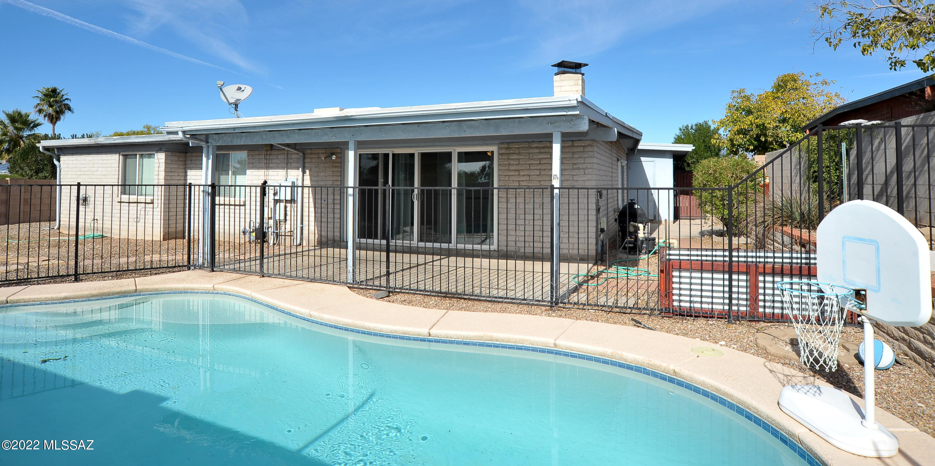 Braewood Terrace (1-107) - Residential
