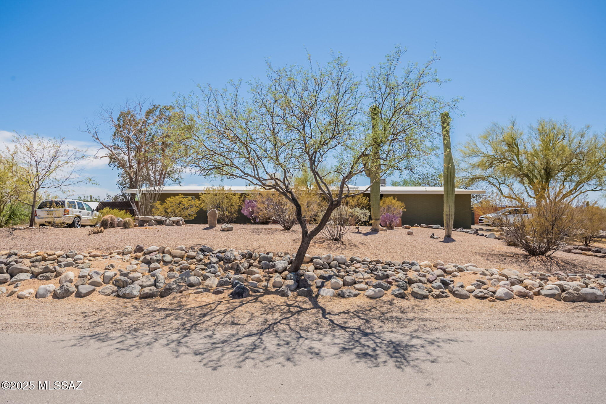 Casas Adobes Estates (541-618) - Residential