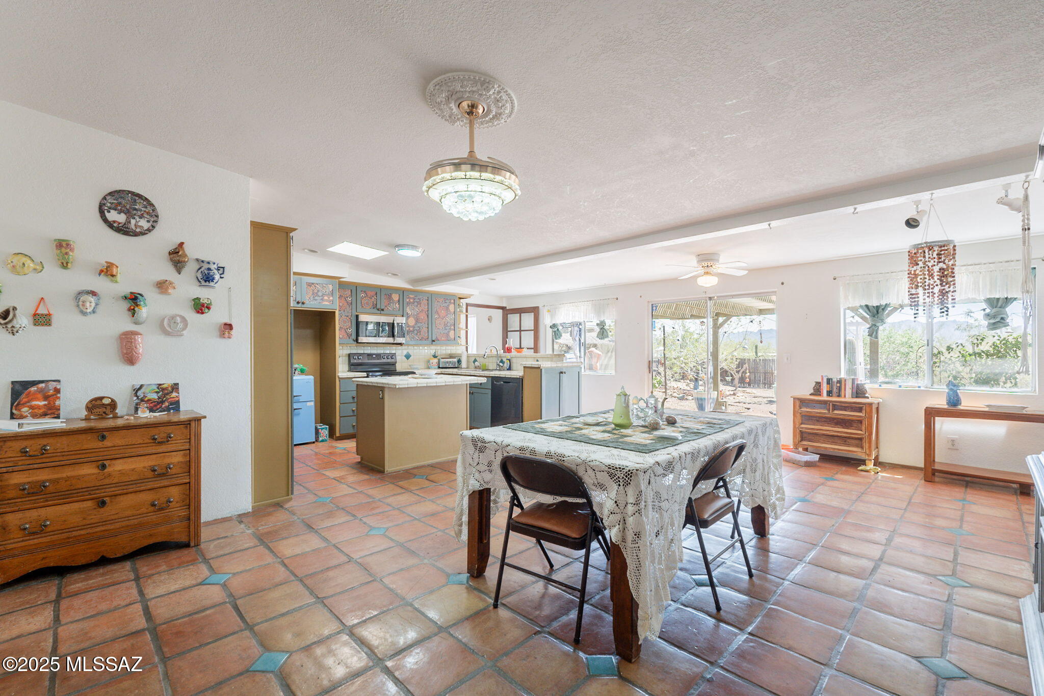 Casas Adobes Estates (541-618) - Residential