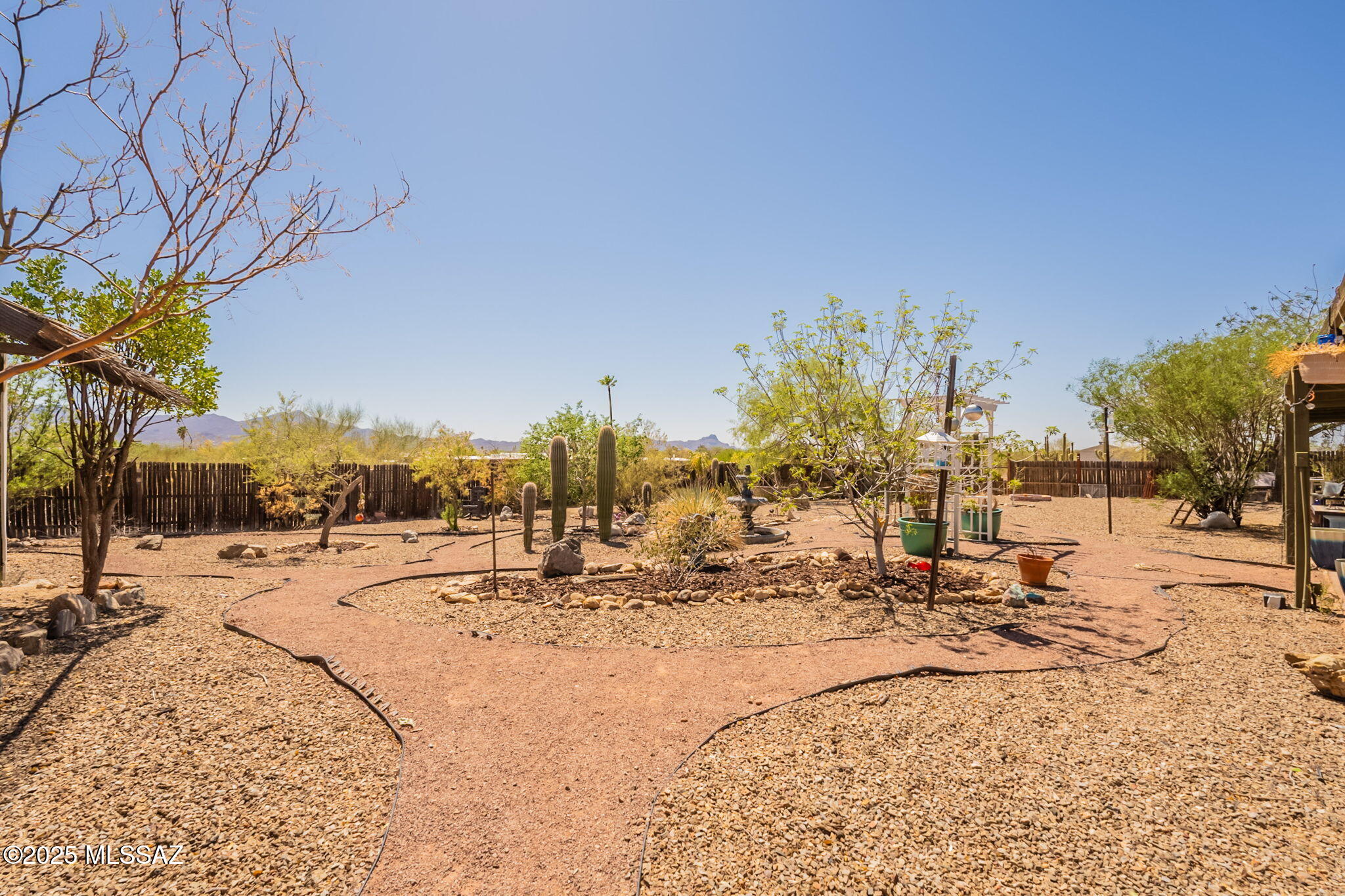 Casas Adobes Estates (541-618) - Residential