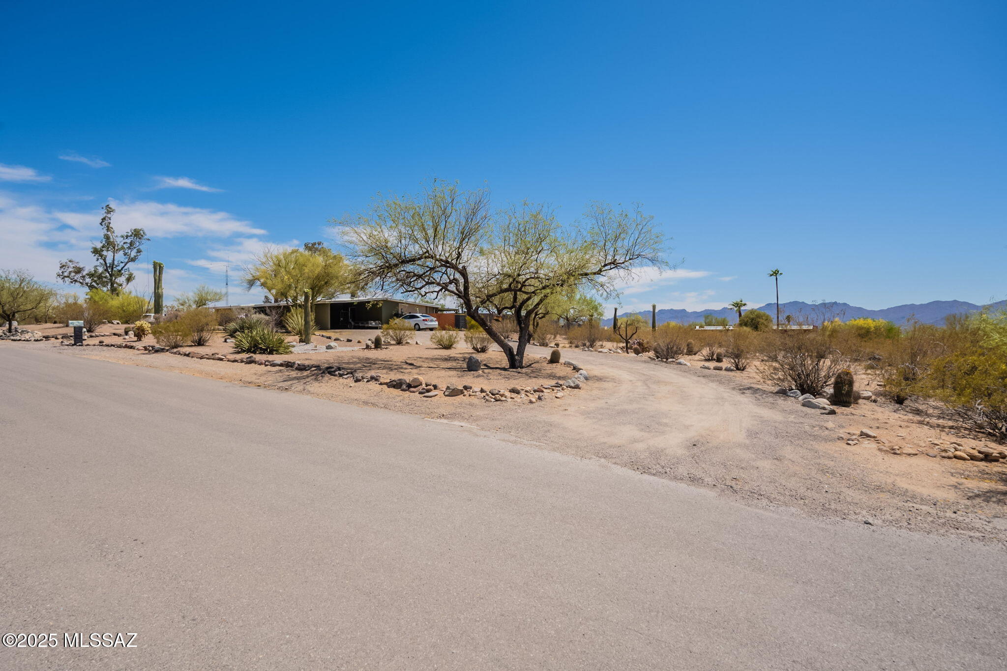 Casas Adobes Estates (541-618) - Residential