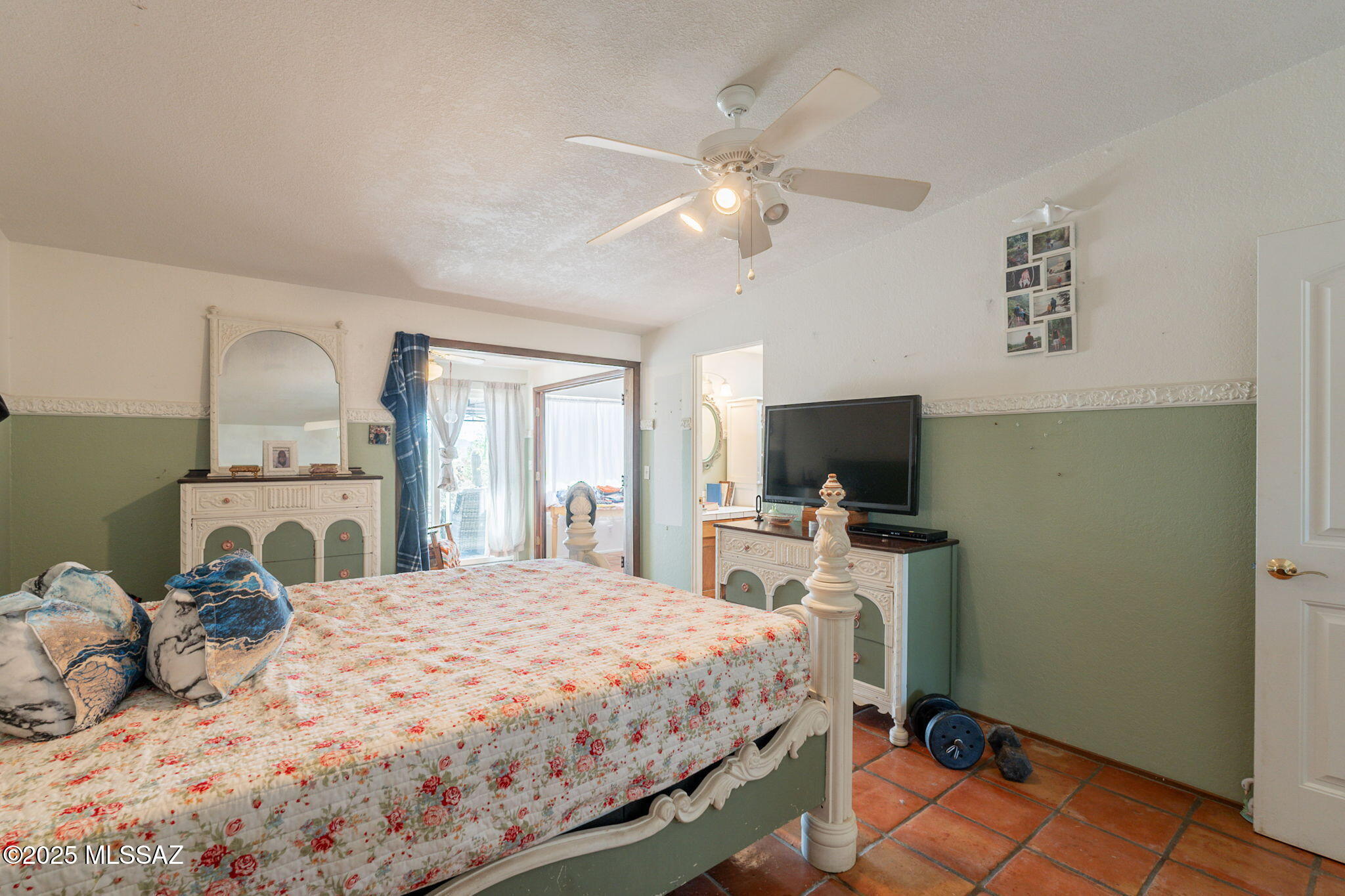 Casas Adobes Estates (541-618) - Residential