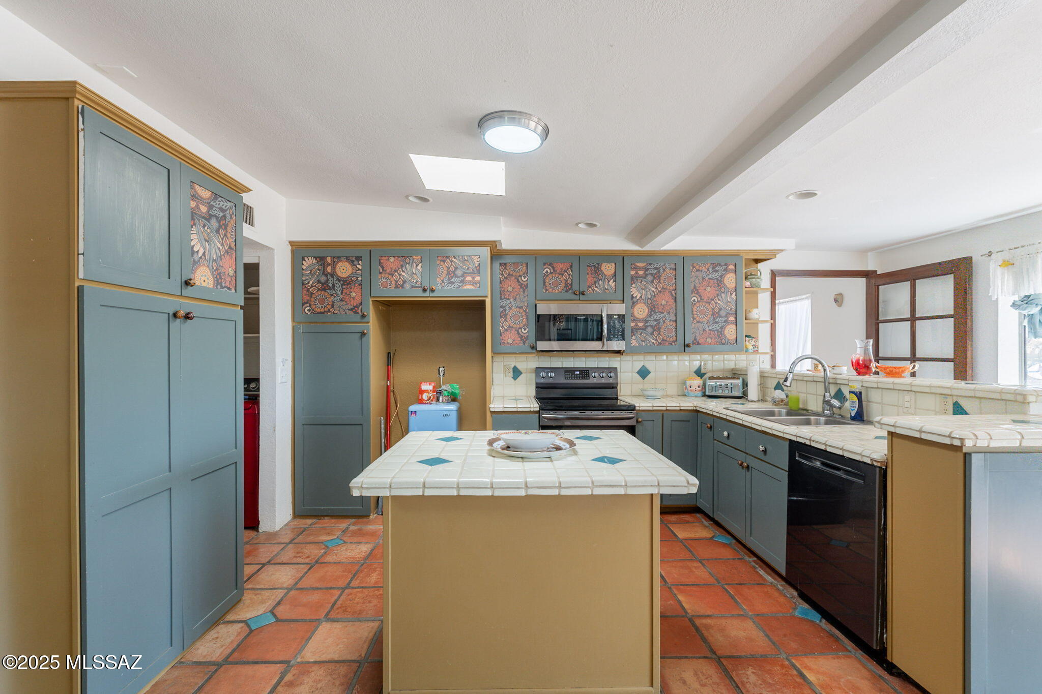 Casas Adobes Estates (541-618) - Residential