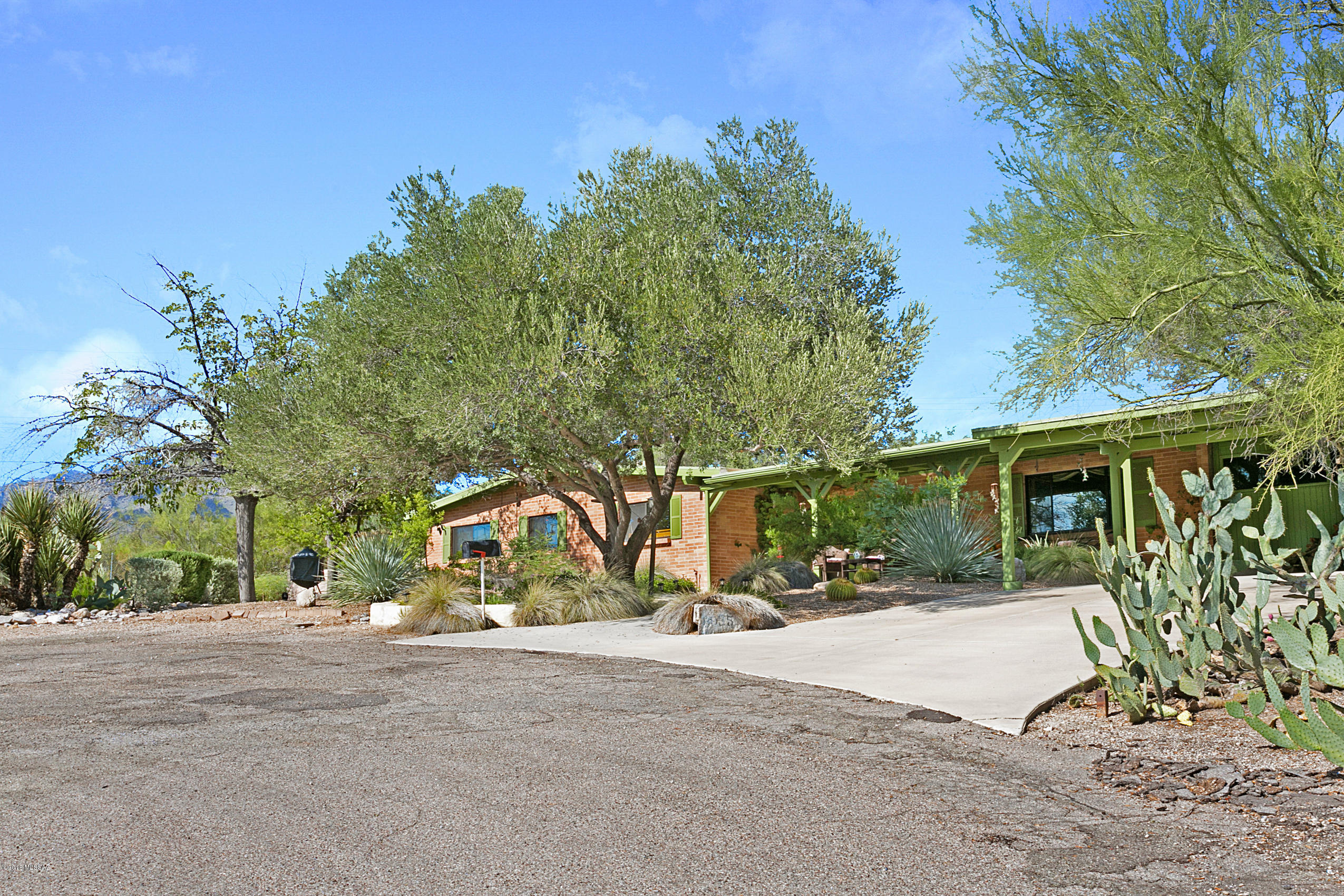 Bear Canyon Hills - Residential