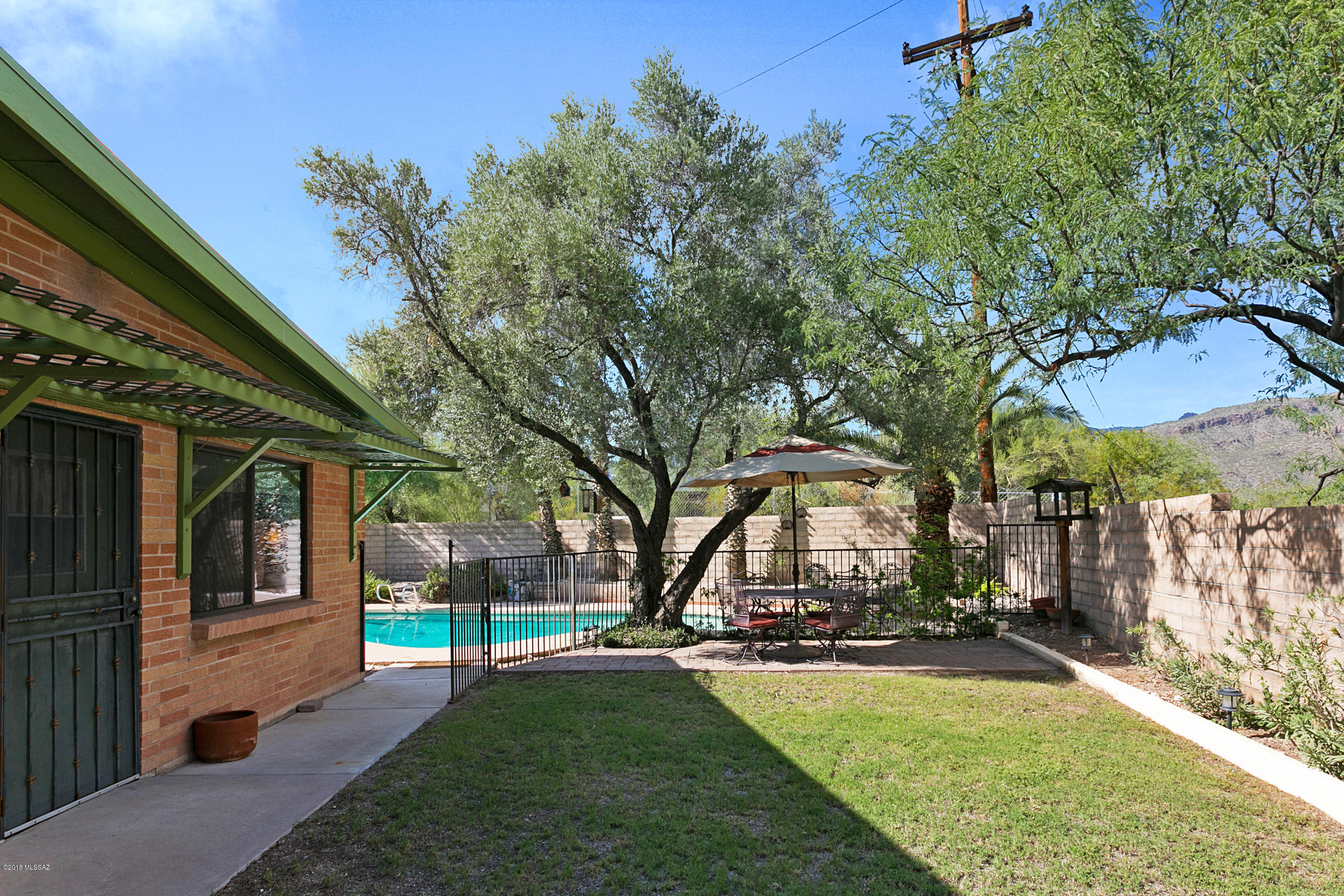 Bear Canyon Hills - Residential