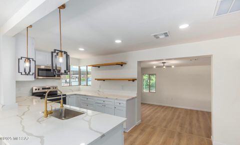 Photo of 3017 E Loretta Drive, Tucson, AZ 85716 (MLS # 22531297)