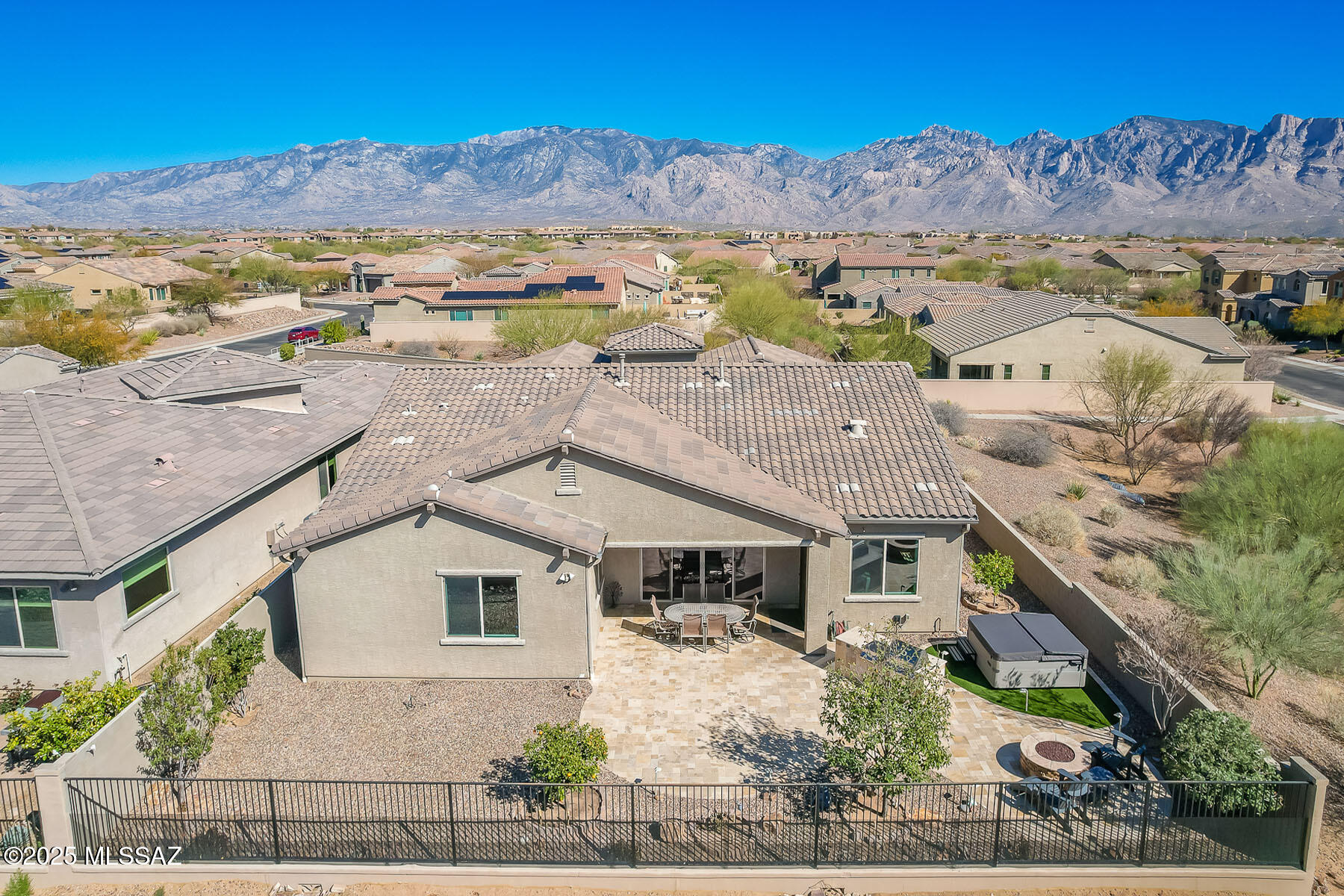 13599 N Meadowhawk Lane