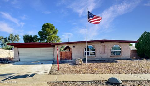 A home in Corona de Tucson