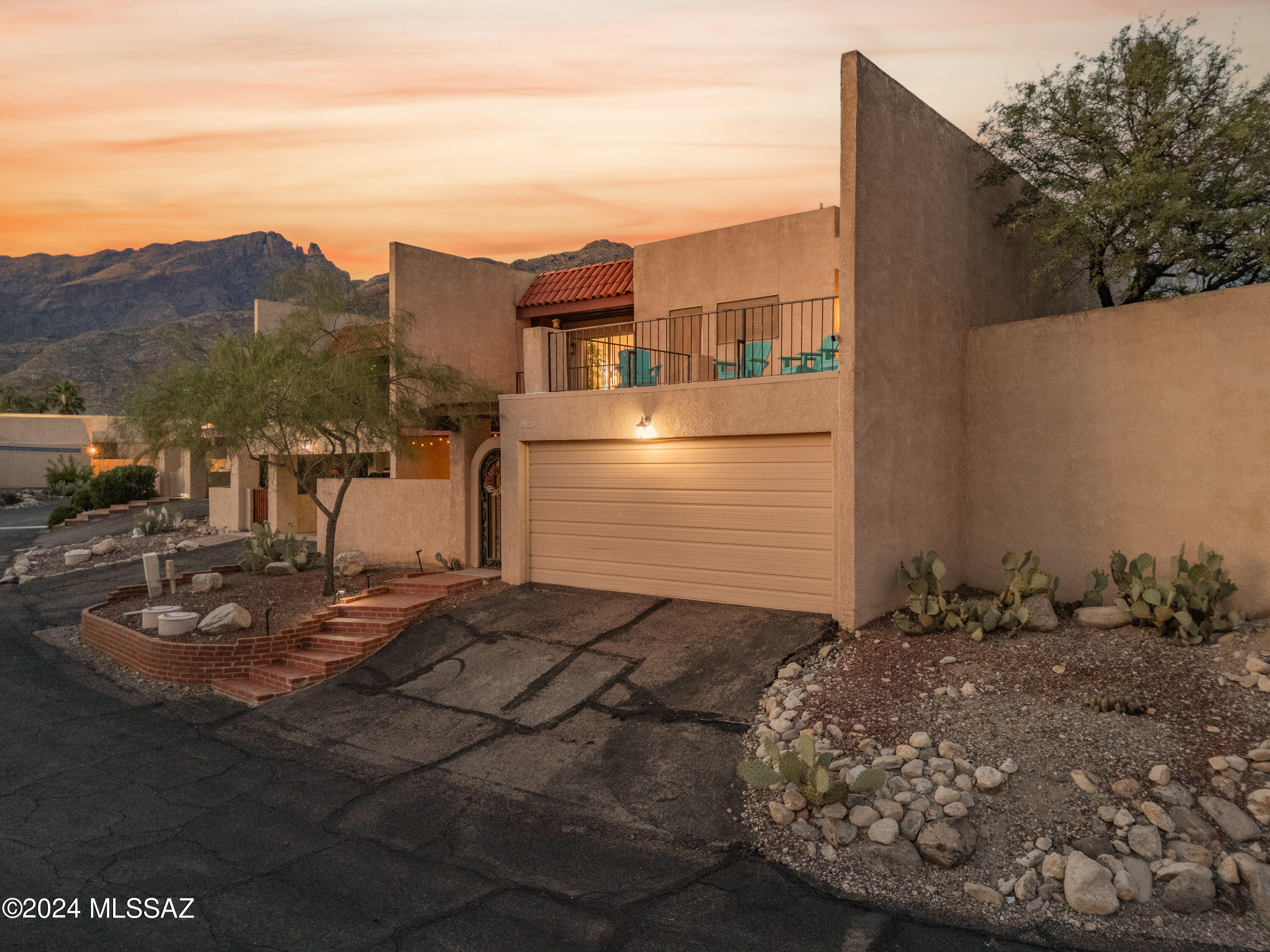 View Tucson, AZ 85718 townhome