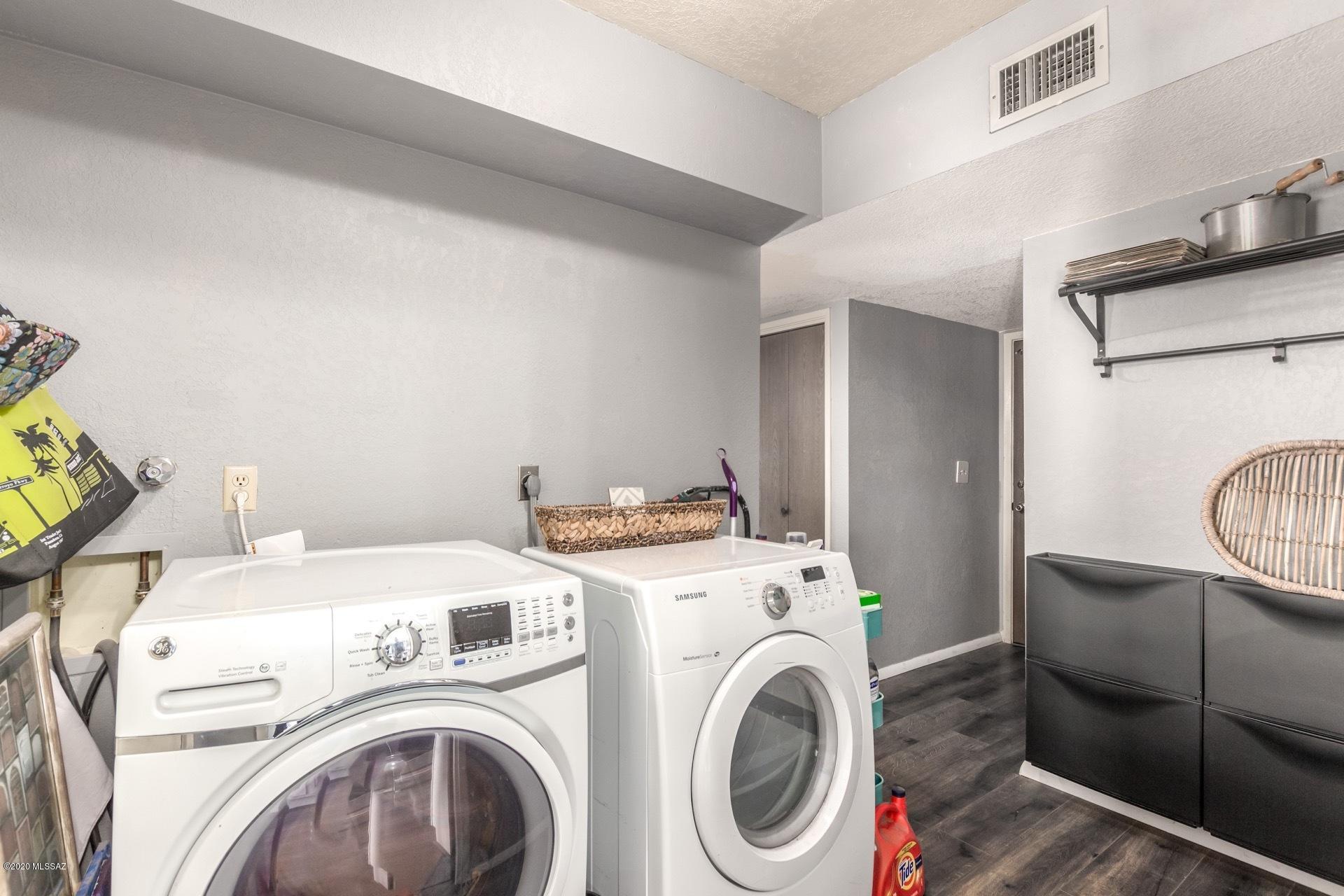 Sabino Vista Knolls (61-135) - Residential