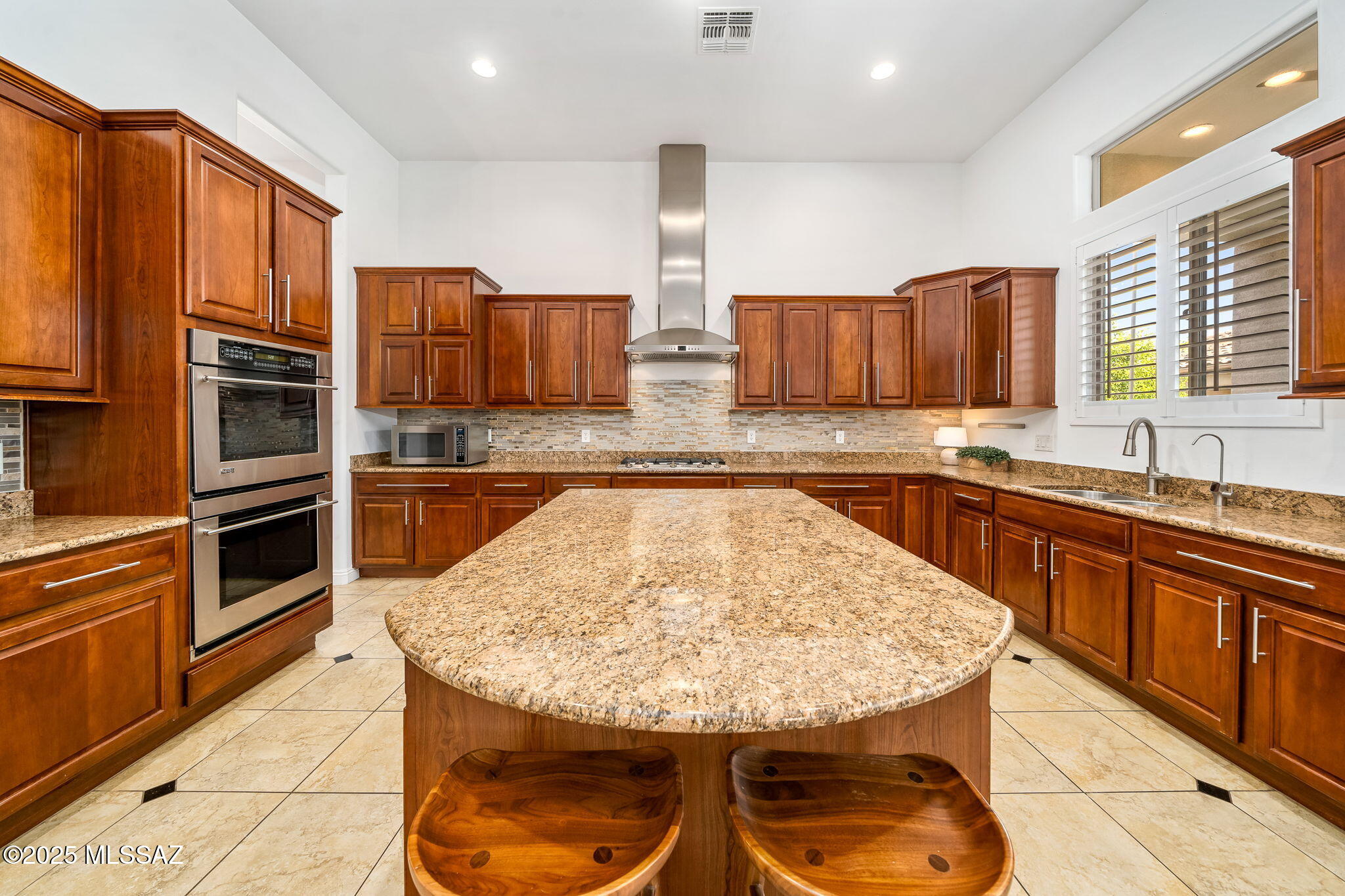 1227 W Calabria Court