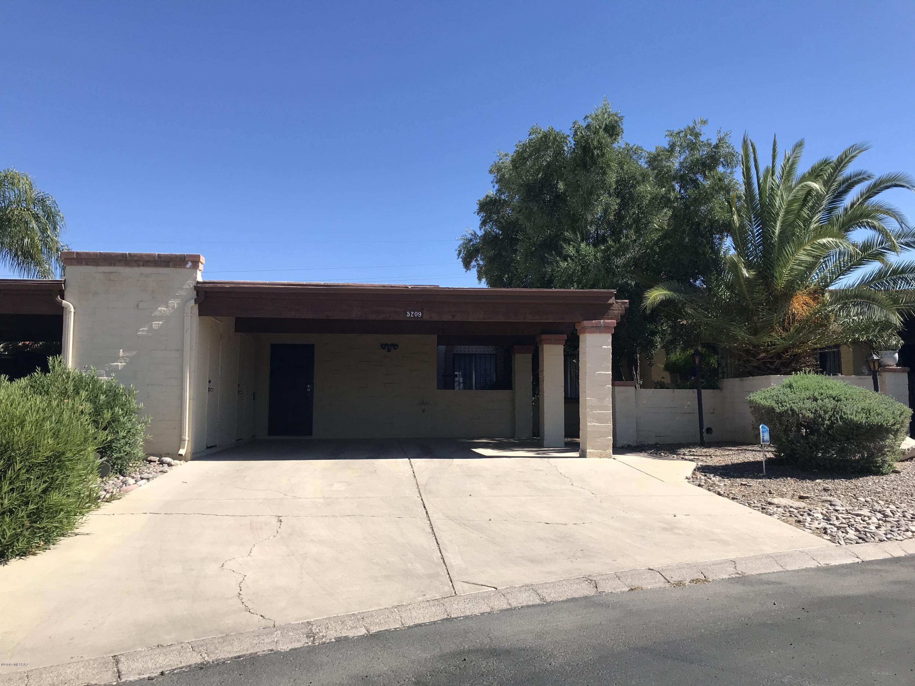 Desert Glenn Twnhss (1-80) - Residential