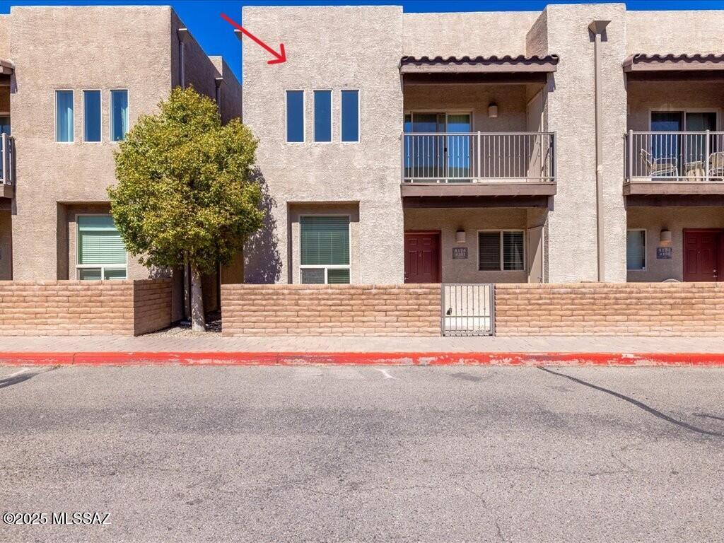 4174 N Thurston Lane UNIT 101