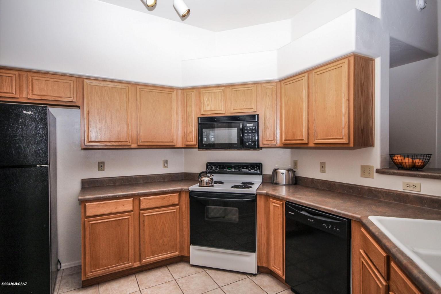 Rancho Esperero (1-343) - Residential Lease