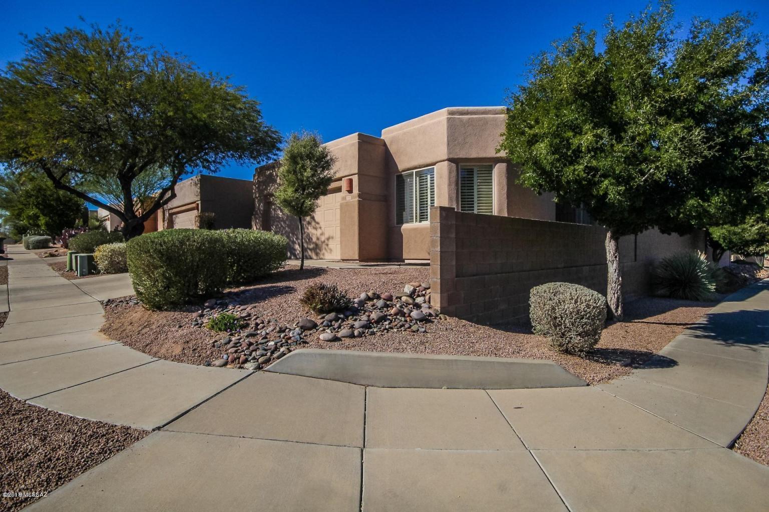 Rancho Esperero (1-343) - Residential Lease