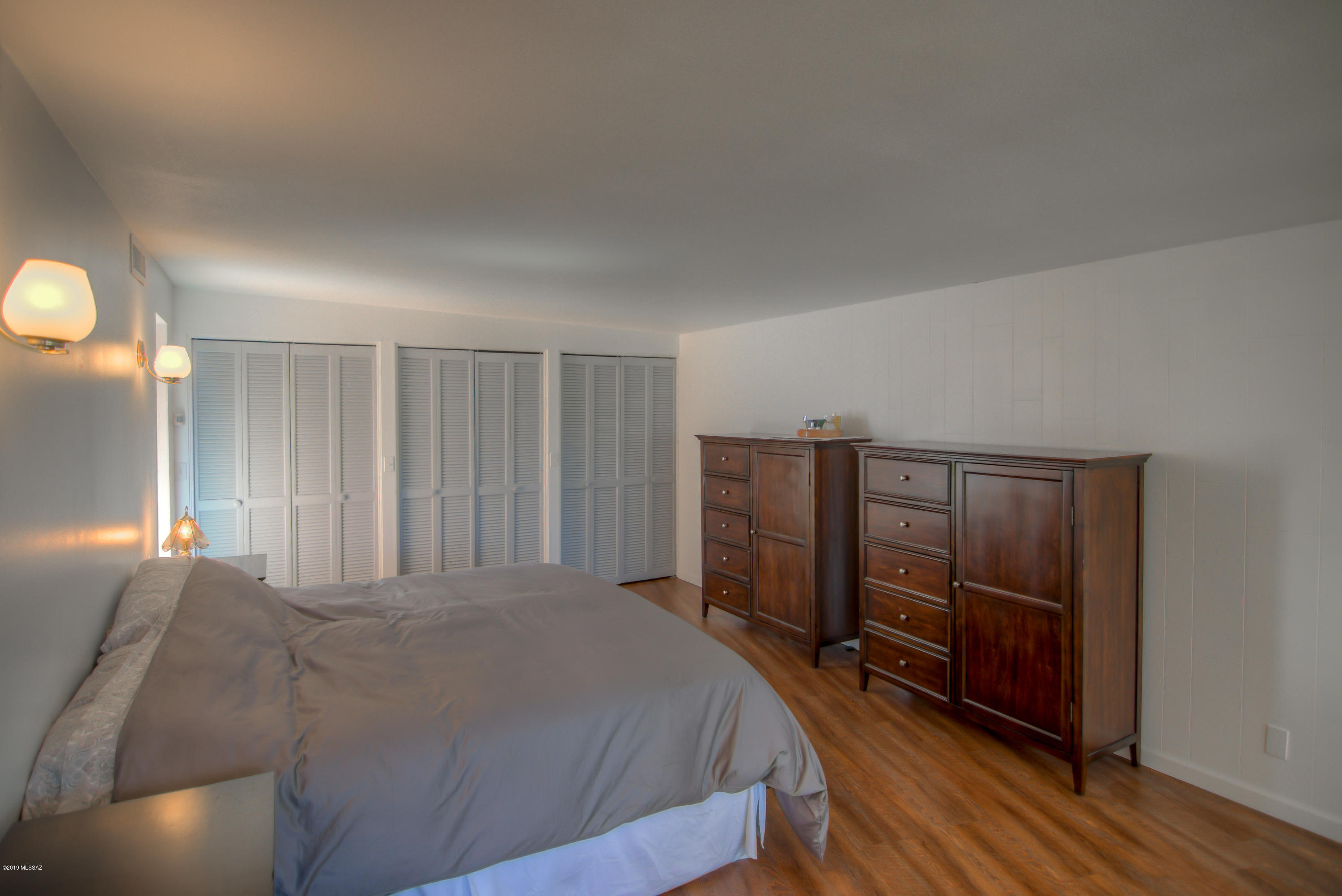 Kingston Knolls Terrace - Residential
