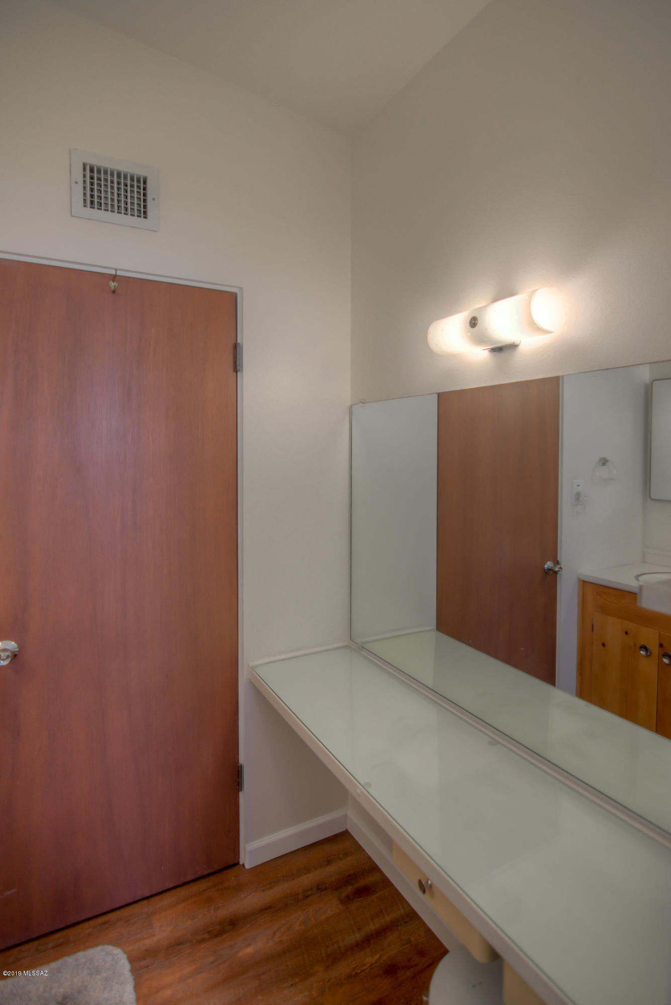 Kingston Knolls Terrace - Residential
