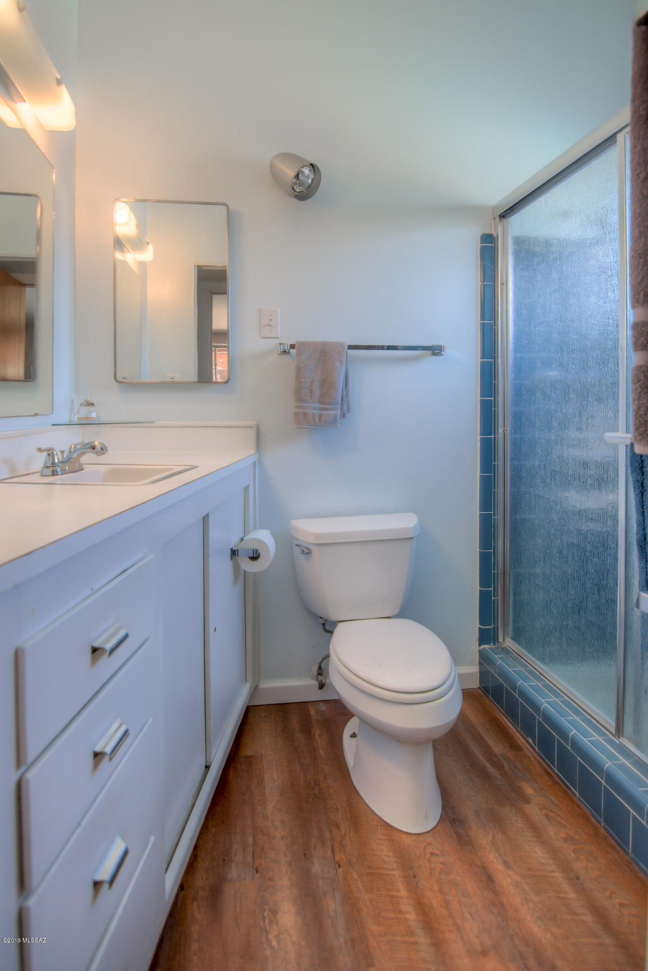 Kingston Knolls Terrace - Residential