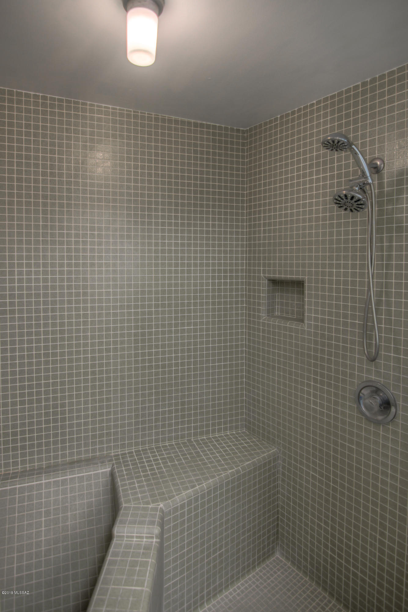 Kingston Knolls Terrace - Residential