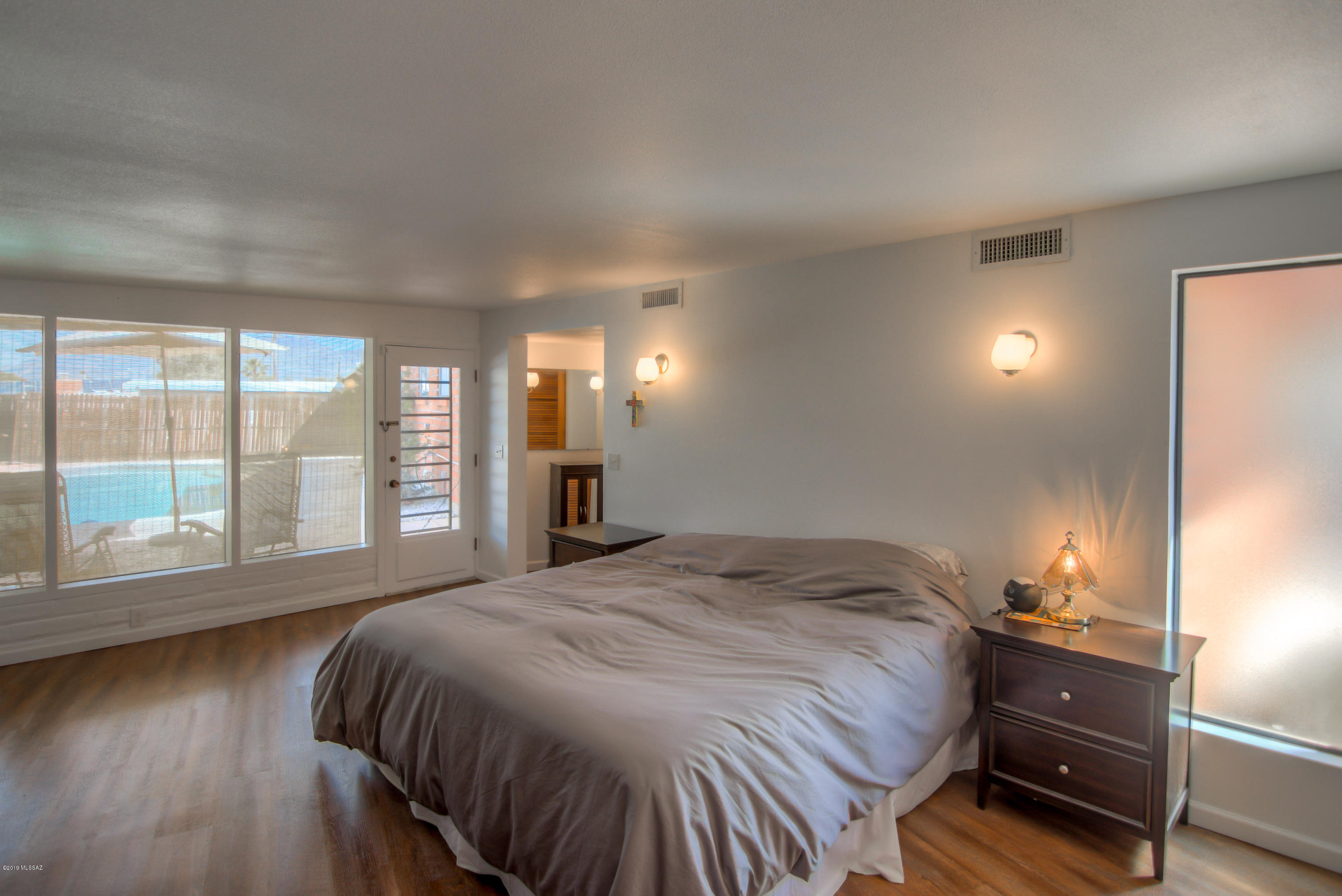 Kingston Knolls Terrace - Residential