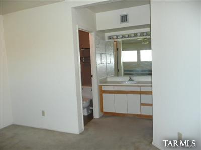 Coronado Place Condominiums II (Units 37-158) - Residential Lease