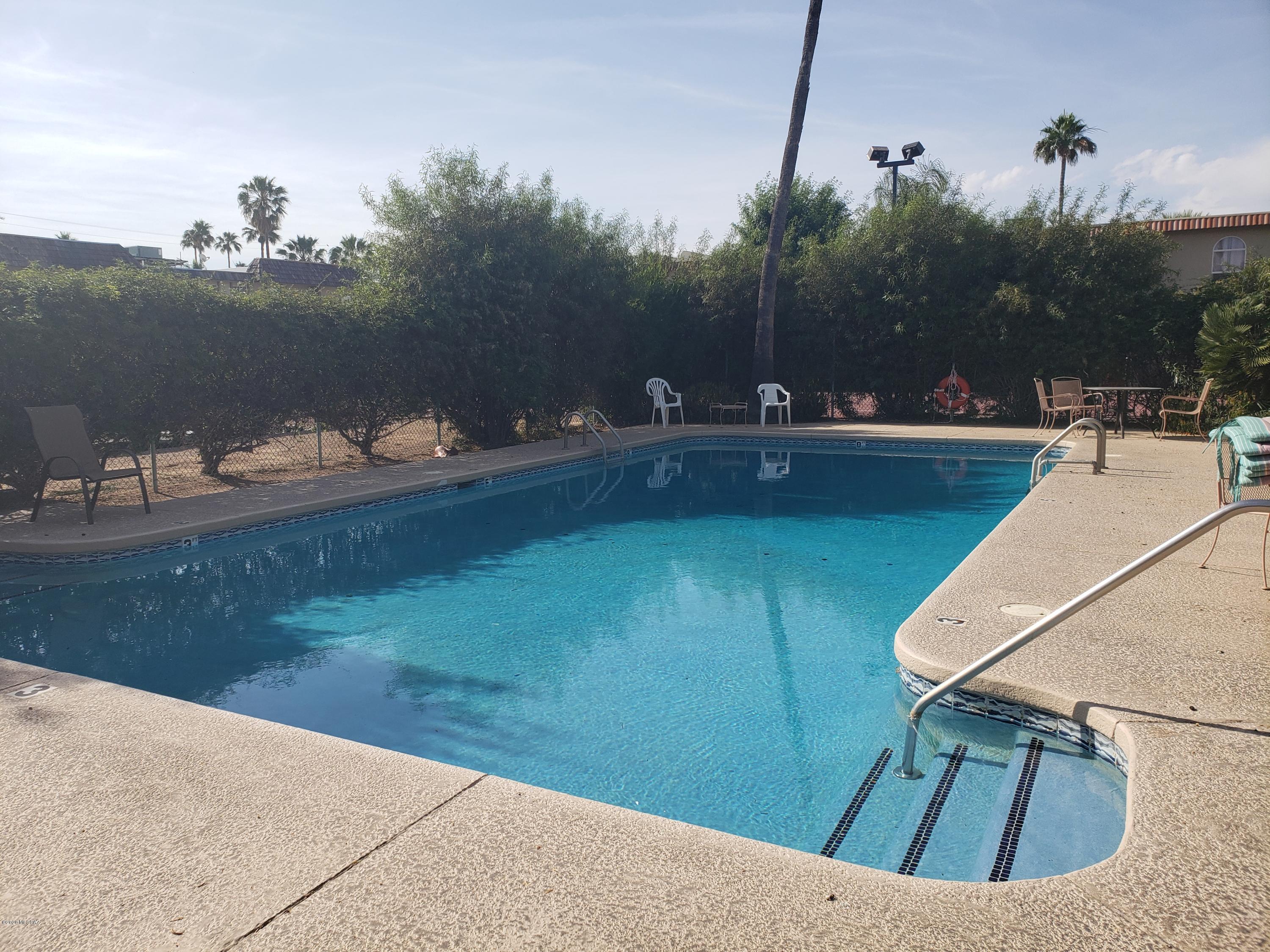 Valle Cereza (1-59) - Residential Lease