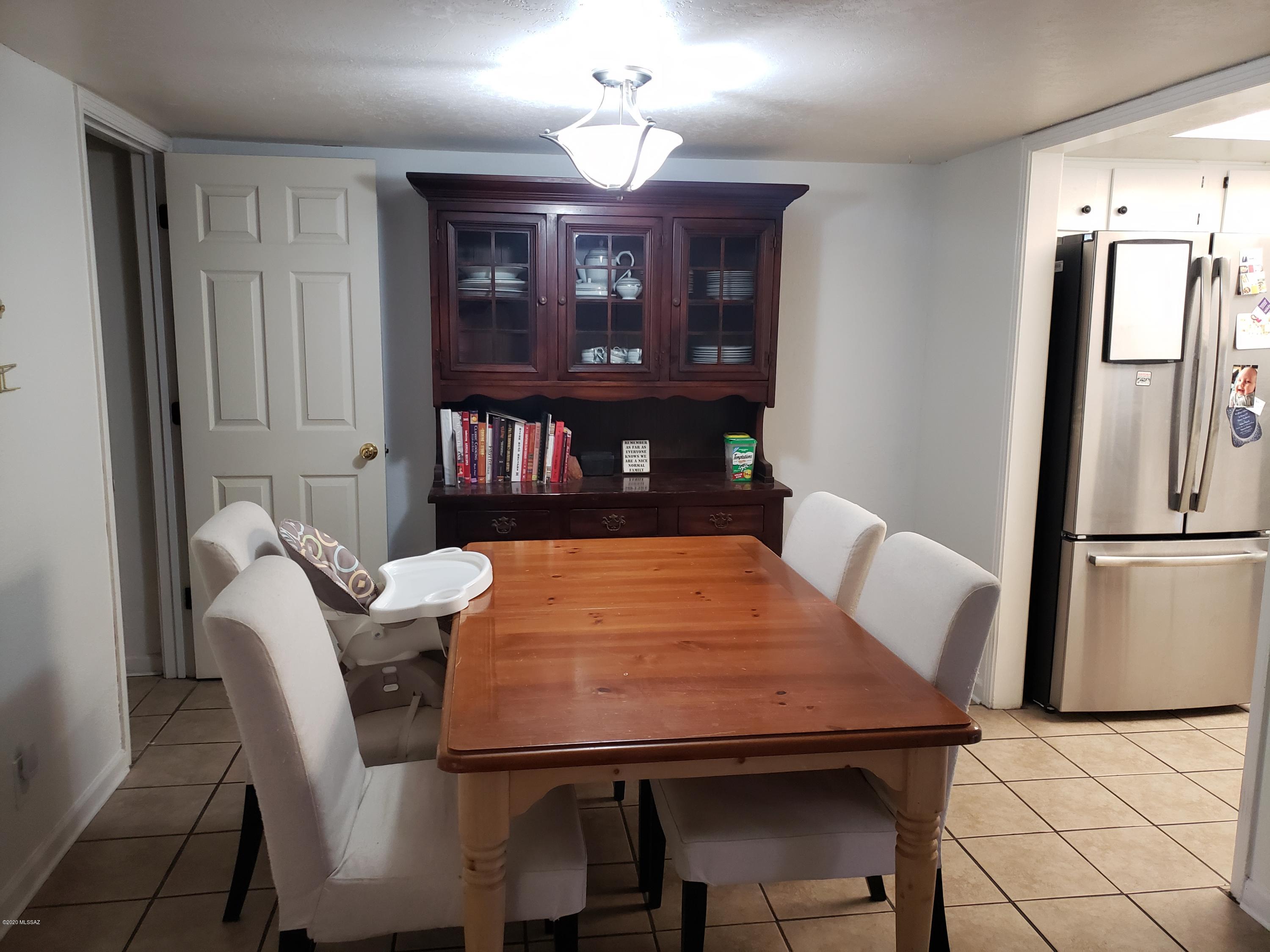 Valle Cereza (1-59) - Residential Lease