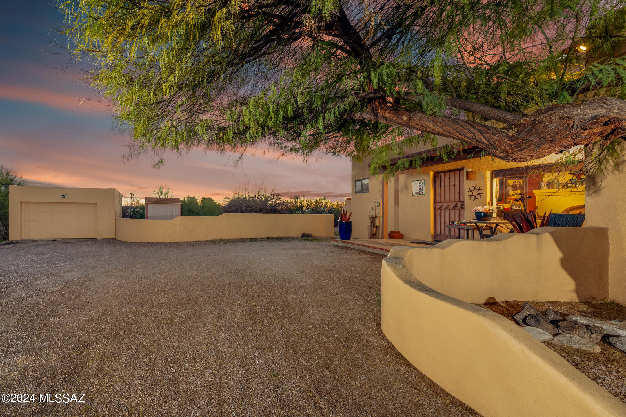 Tanque Verde Vista (1-26) - Residential