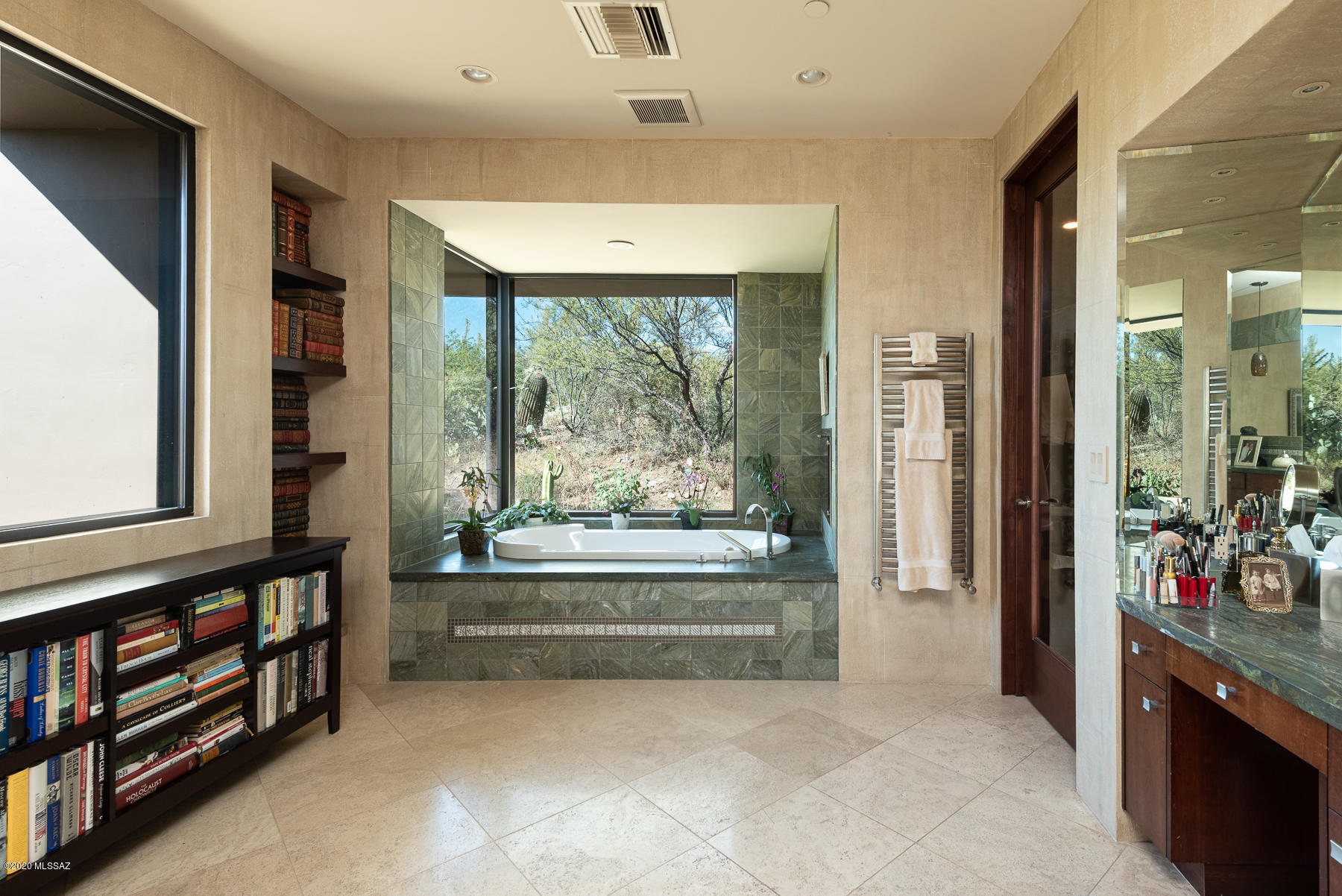 Honey Bee Ridge(The Estates At) - Residential