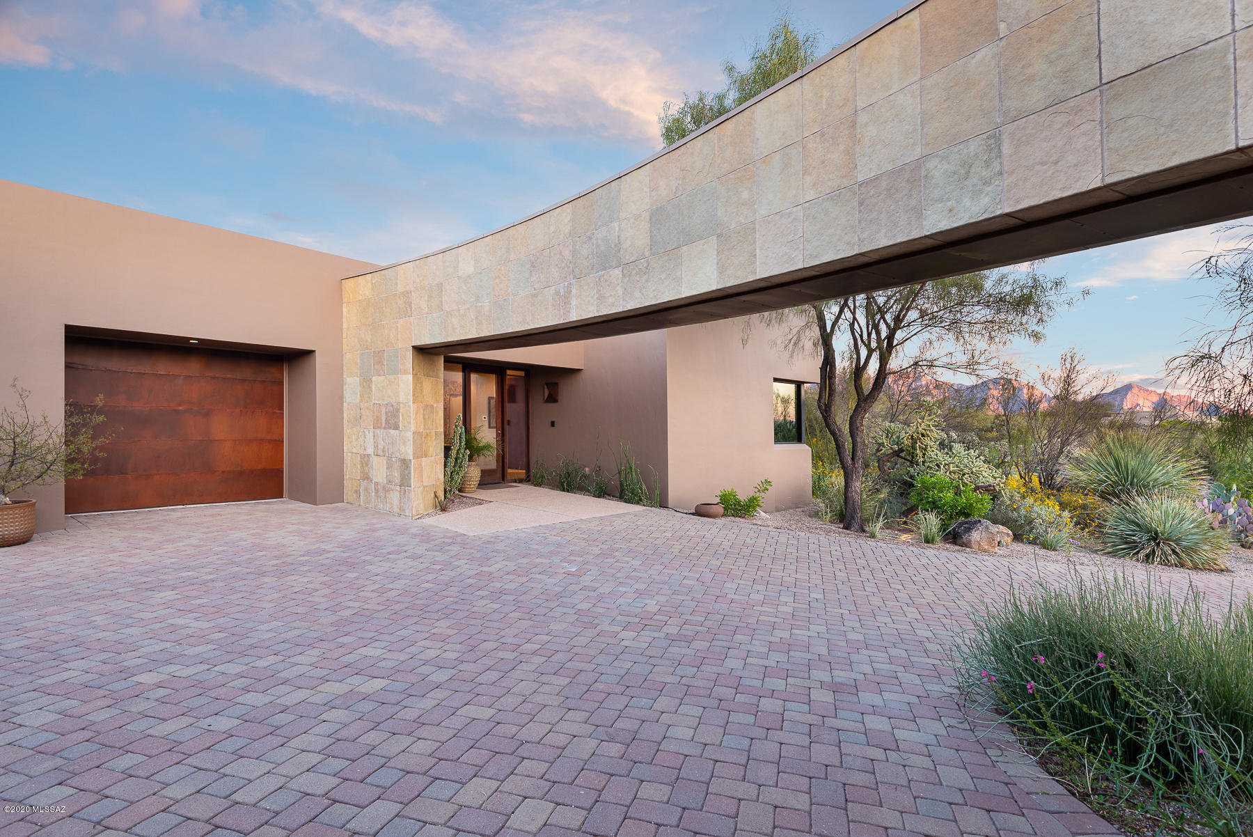 Honey Bee Ridge(The Estates At) - Residential