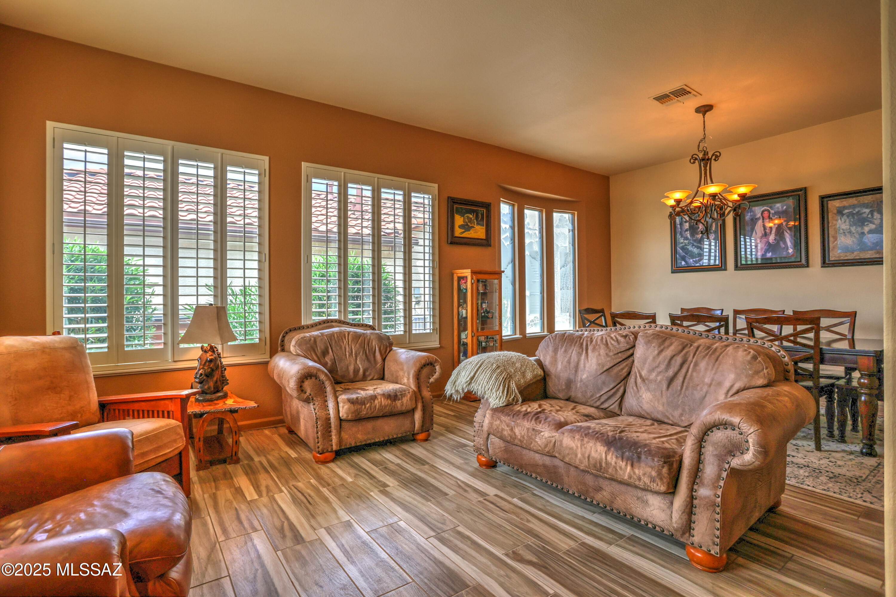 2303 E Desert Pueblo Pass