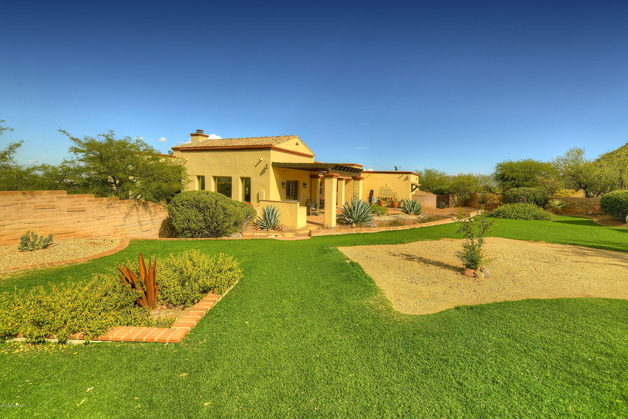 Aliso Springs - Residential